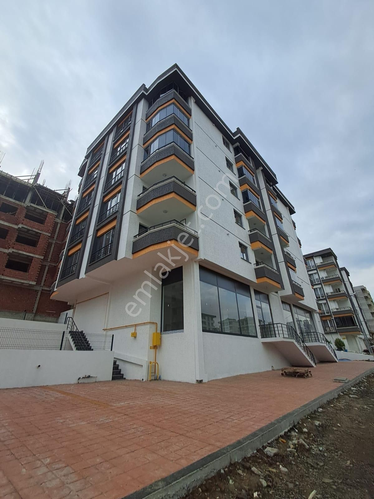 Samsun Atakum Körfez 2+1 Tramvay Durağına 350 Mt Mutfak Ayrı Olan Sıfır Satılık Daire - Görsel 2