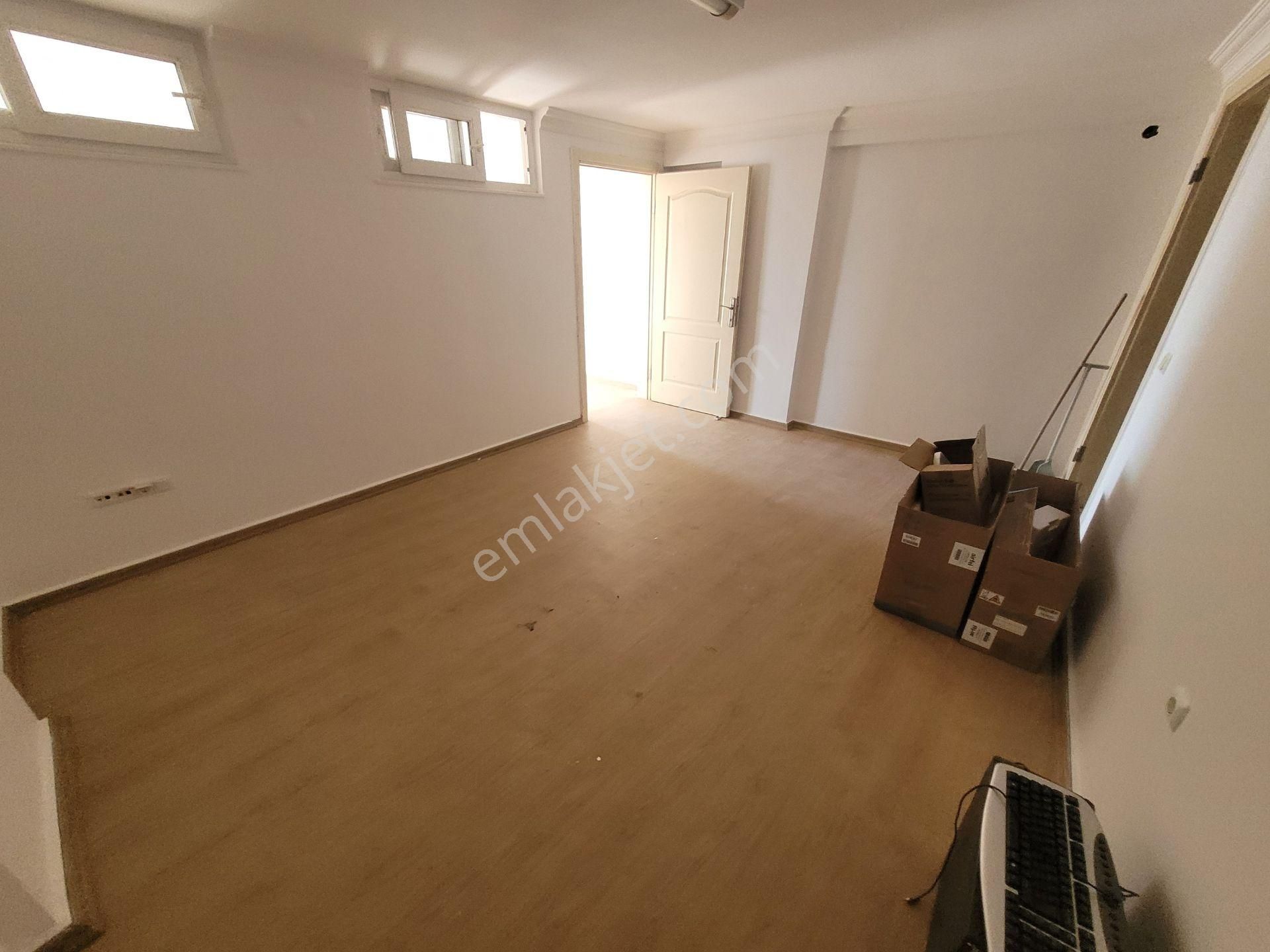 Didim 4. Noter Karşısında Tam Merkezde Asansörlü 2 Oda Kiralık Ofis - Görsel 9