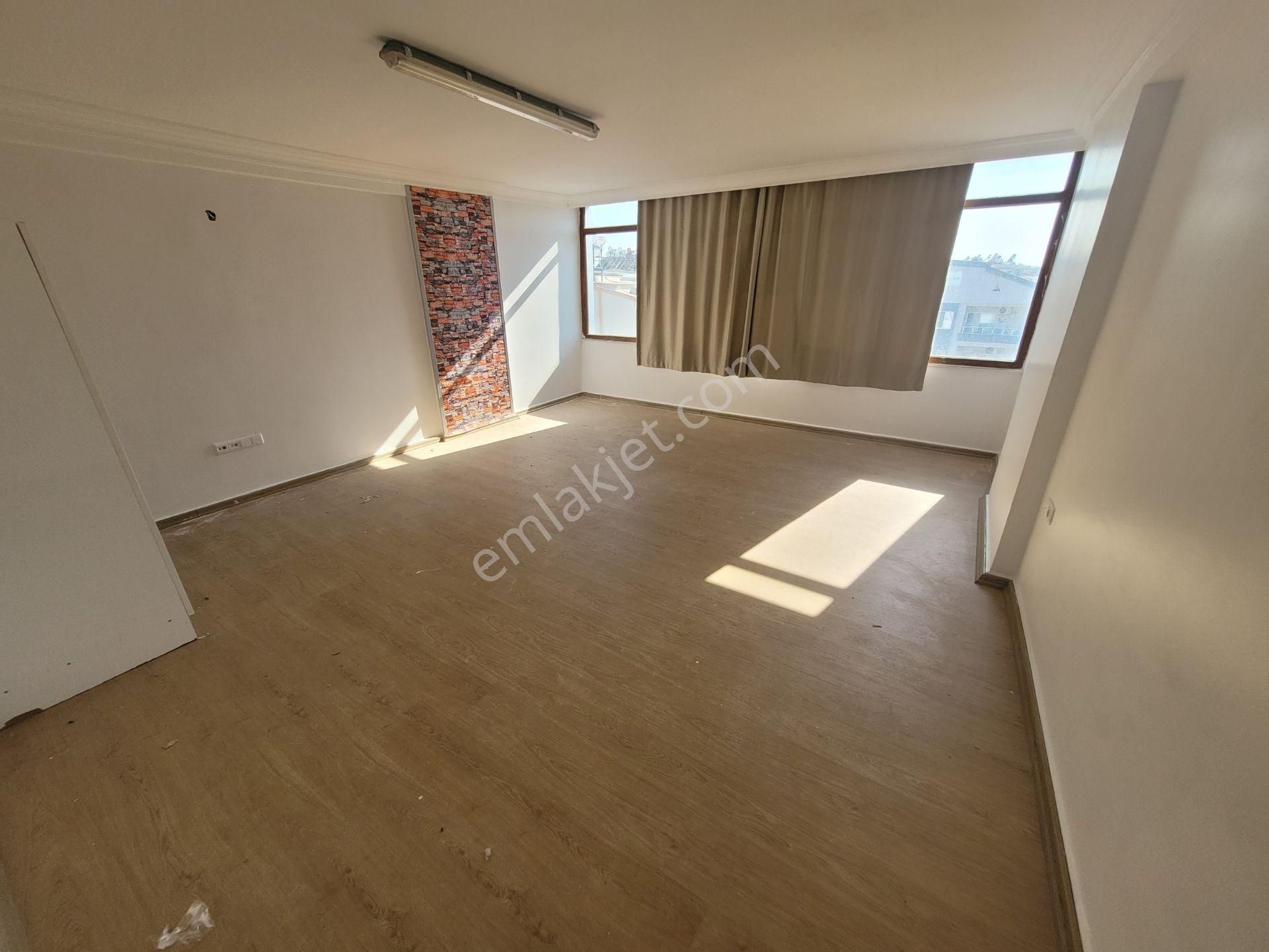 Didim 4. Noter Karşısında Tam Merkezde Asansörlü 2 Oda Kiralık Ofis - Görsel 5