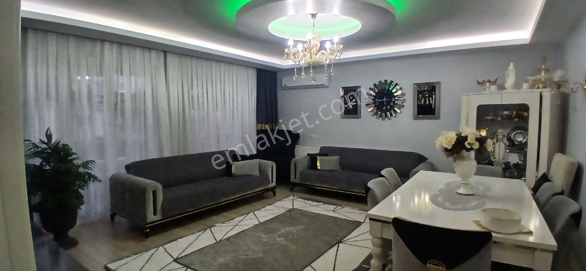 Geniş Ferah Karanlık Capcanlı Odası Olmayan İci Ful Dekorasyon Yapili Dukkan Ustu Daire Masrafsiz