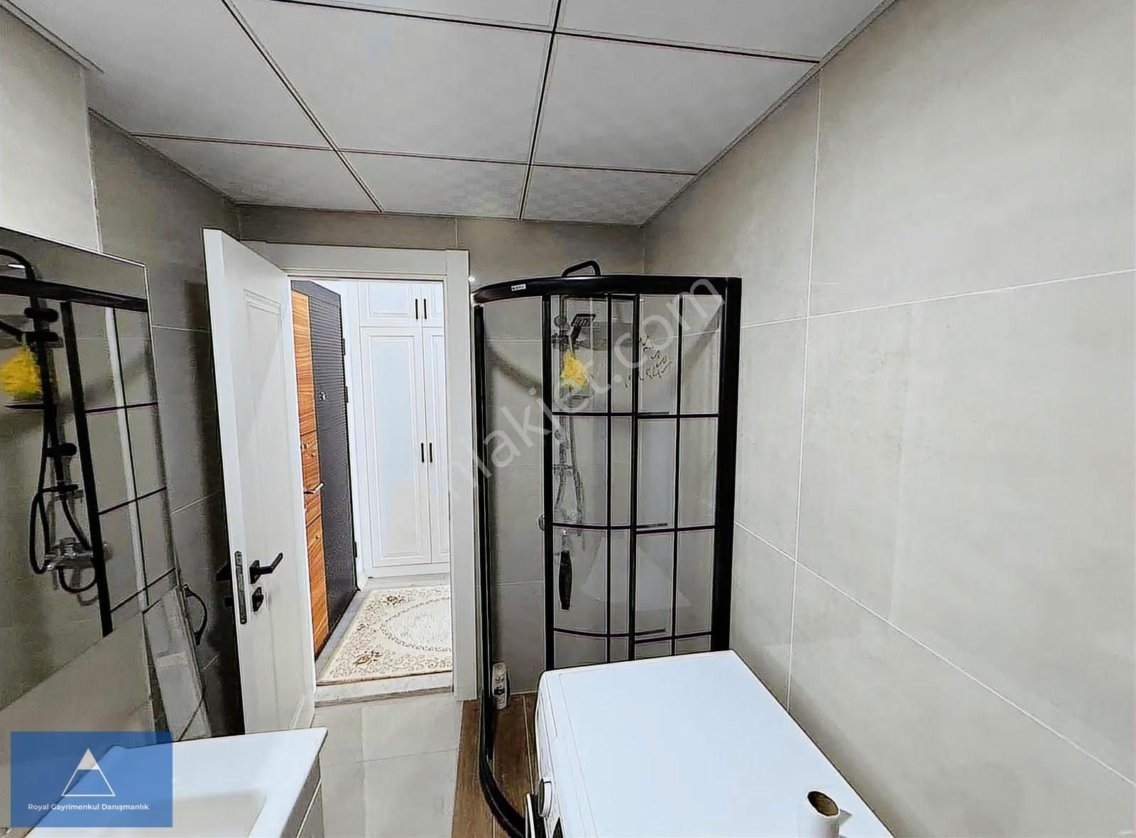 Deniz Manzaralı Lüks Eşyalı Geniş 1+1