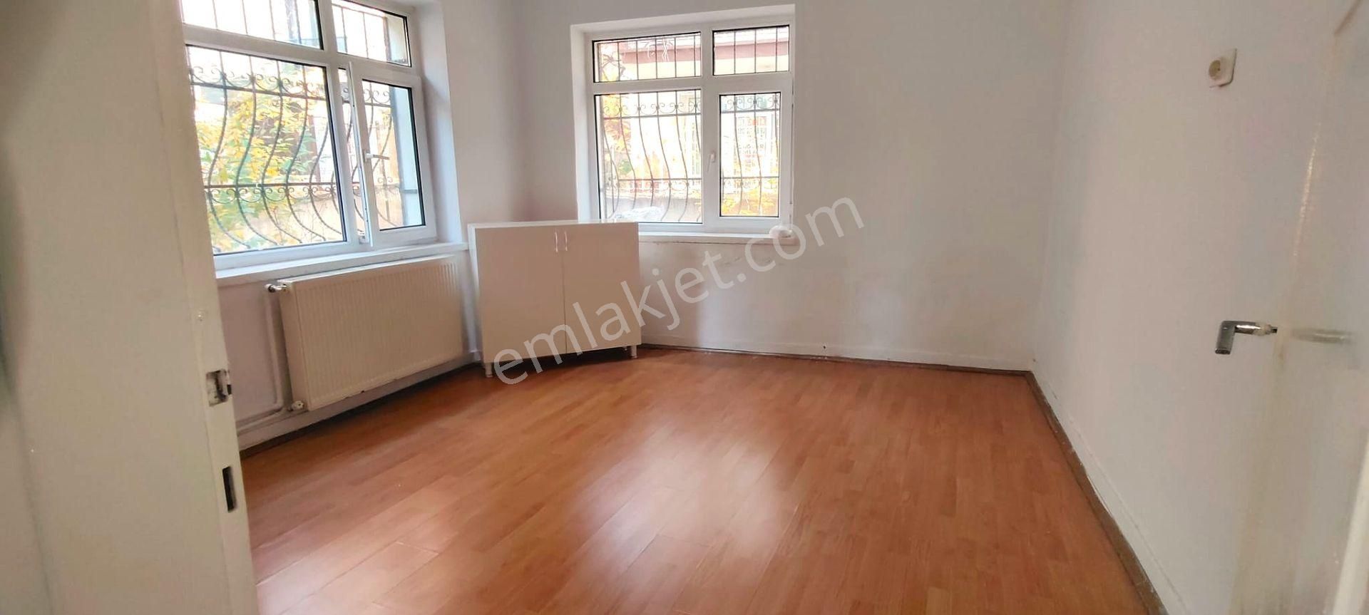 Balkiraz Mahallesi Esenler Cd. De 1+1 Kombili Daire