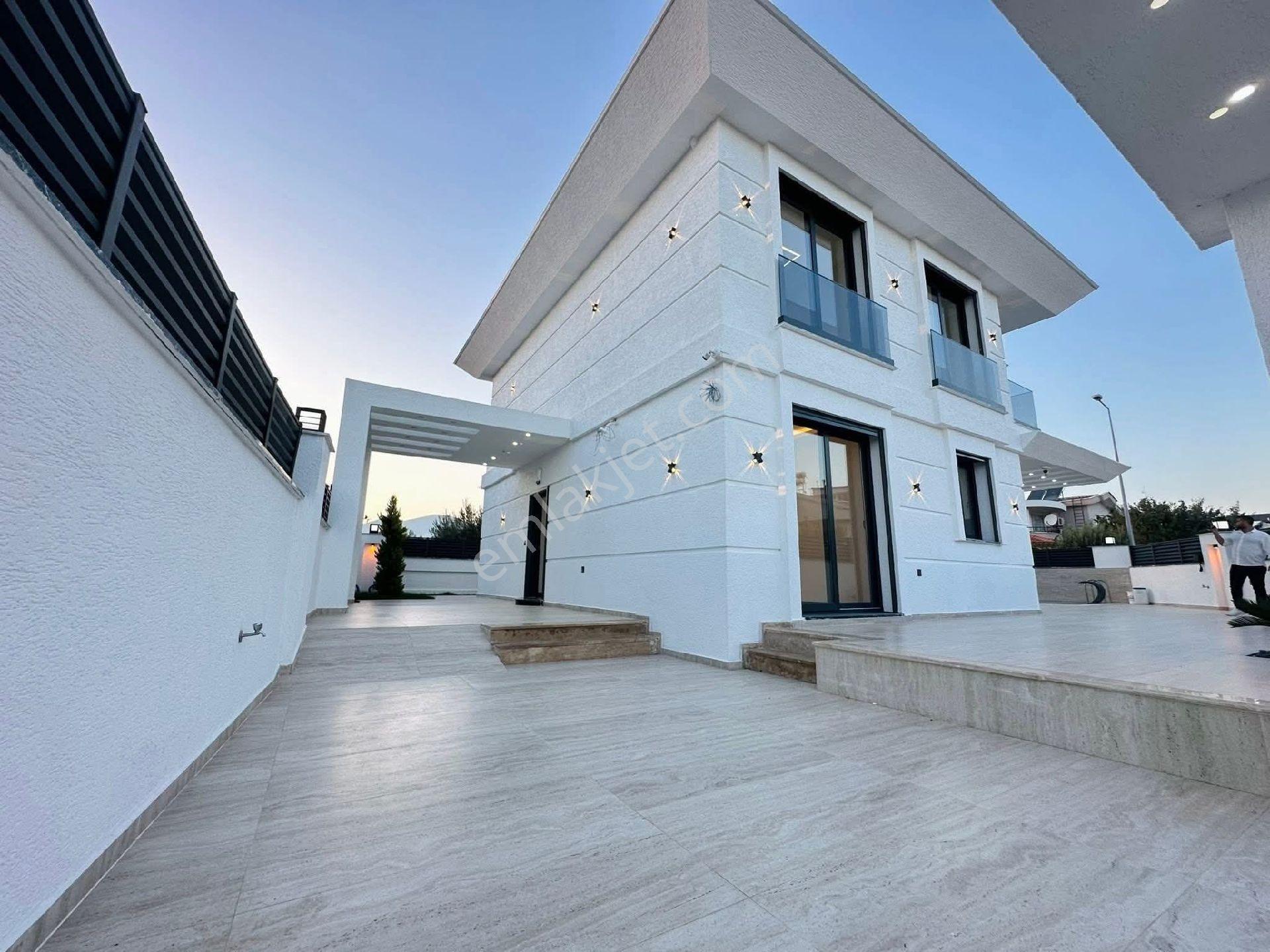 Didim Efeler Mahallesinde Satılık 4+1 Havuzlu Köşe Başı Muhteşem Villa Satıyoruz - Görsel 26