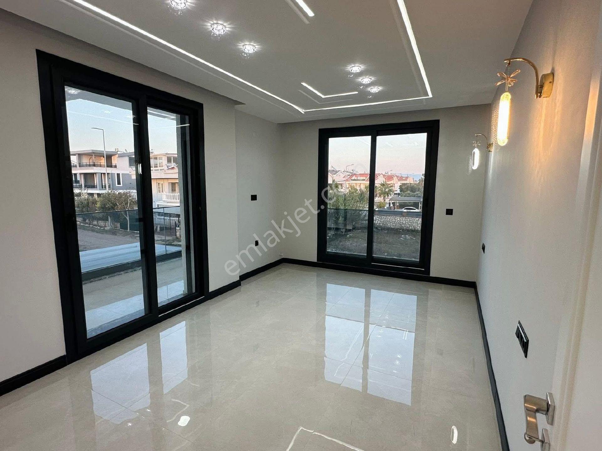 Didim Efeler Mahallesinde Satılık 4+1 Havuzlu Köşe Başı Muhteşem Villa Satıyoruz - Görsel 16