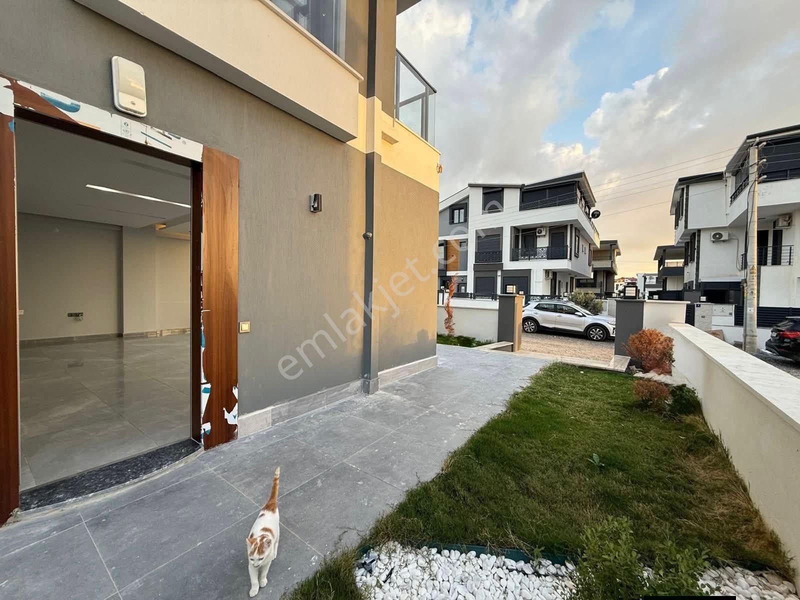 Didim Hisar Mahallesinde Satılık 3+1 Sıfır Yapılmış Bahçeli Muhteşem Villa Satıyoruz - Görsel 31