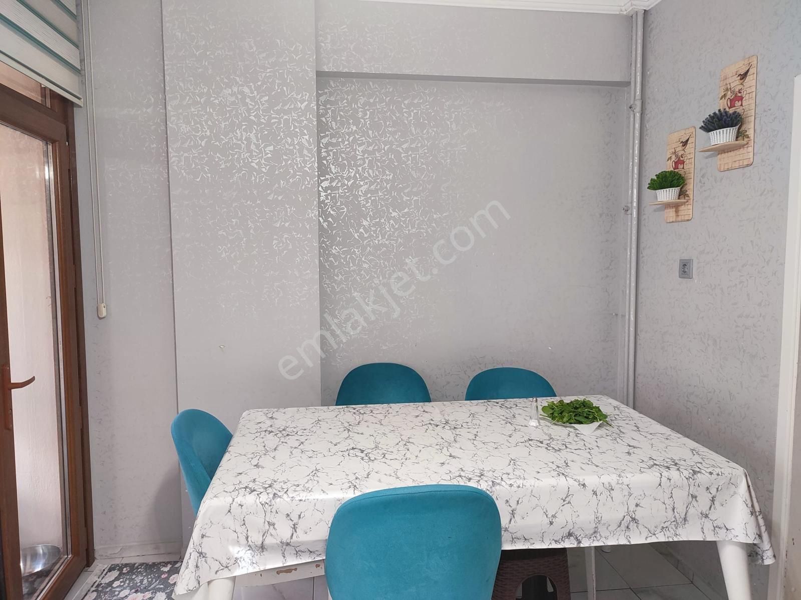 Bahçelievler Nurettin Paşa Sokak'ta 4+1 Ara Kat Satılık Daire - Görsel 9