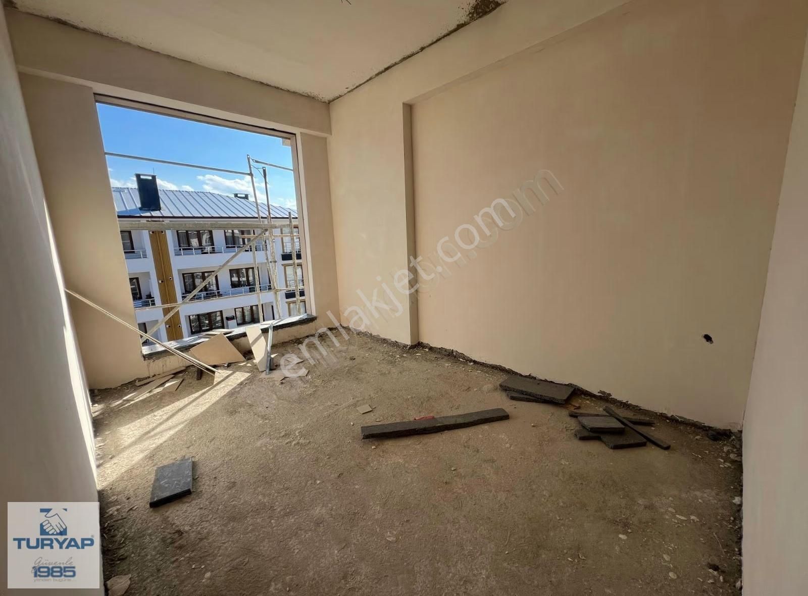 Turyap'dan Altınova Merkezde 3+1 Satılık Lüks Sıfır Daire - Görsel 13