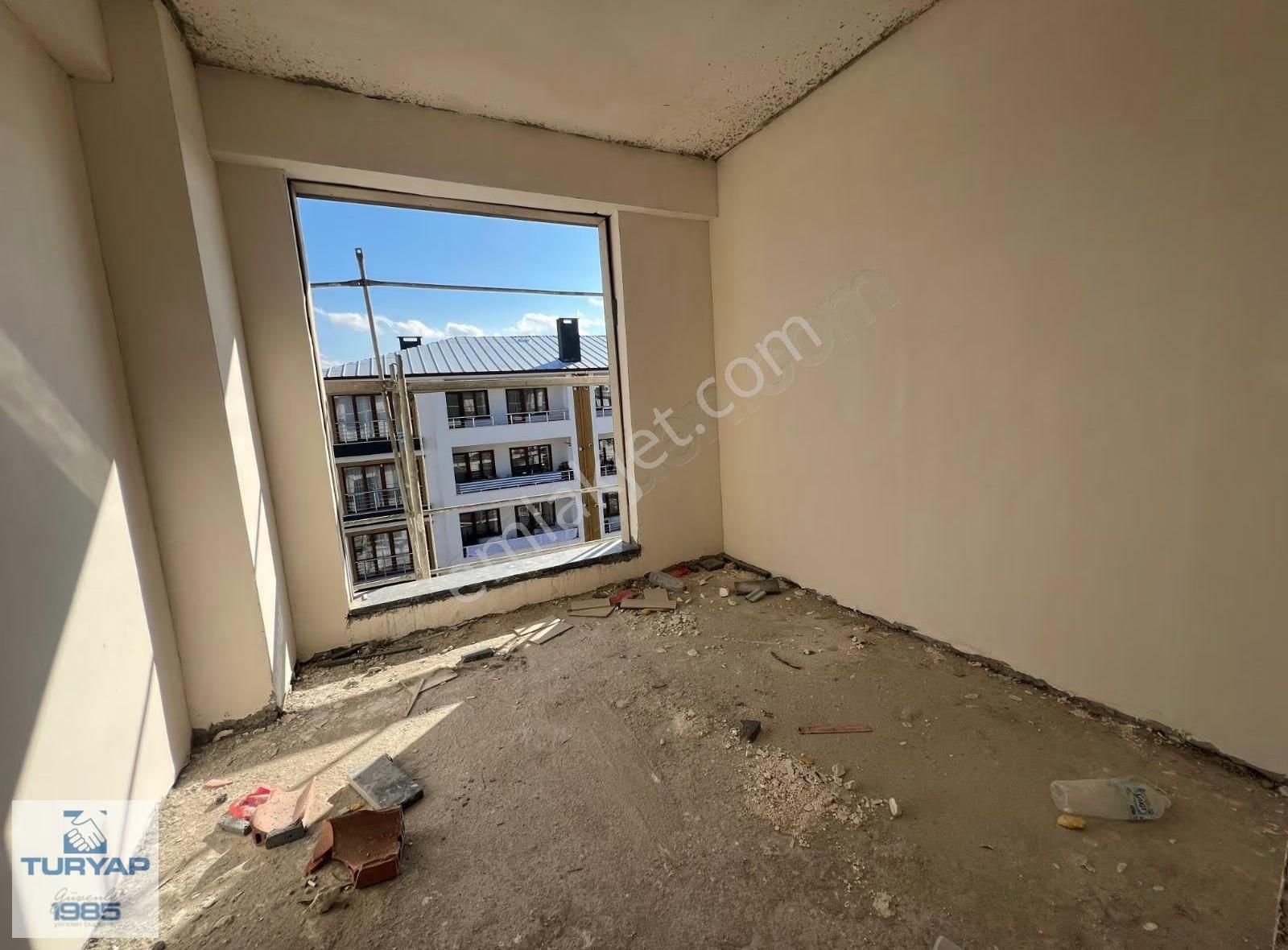 Turyap'dan Altınova Merkezde 3+1 Satılık Lüks Sıfır Daire - Görsel 12