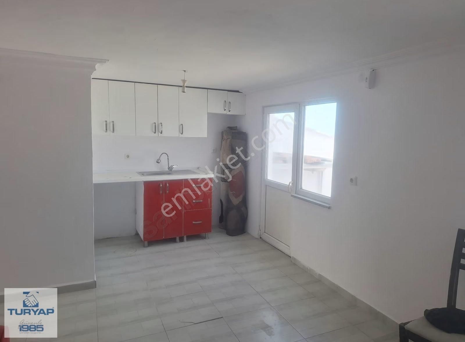 Yalova Merkez Şehit Ömer Faydalı Caddesinde Satılık Dubleks - Görsel 2