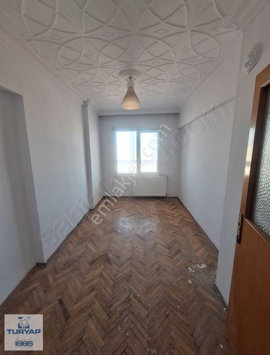 Yalova Merkez Şehit Ömer Faydalı Caddesinde Satılık Dubleks - Görsel 21