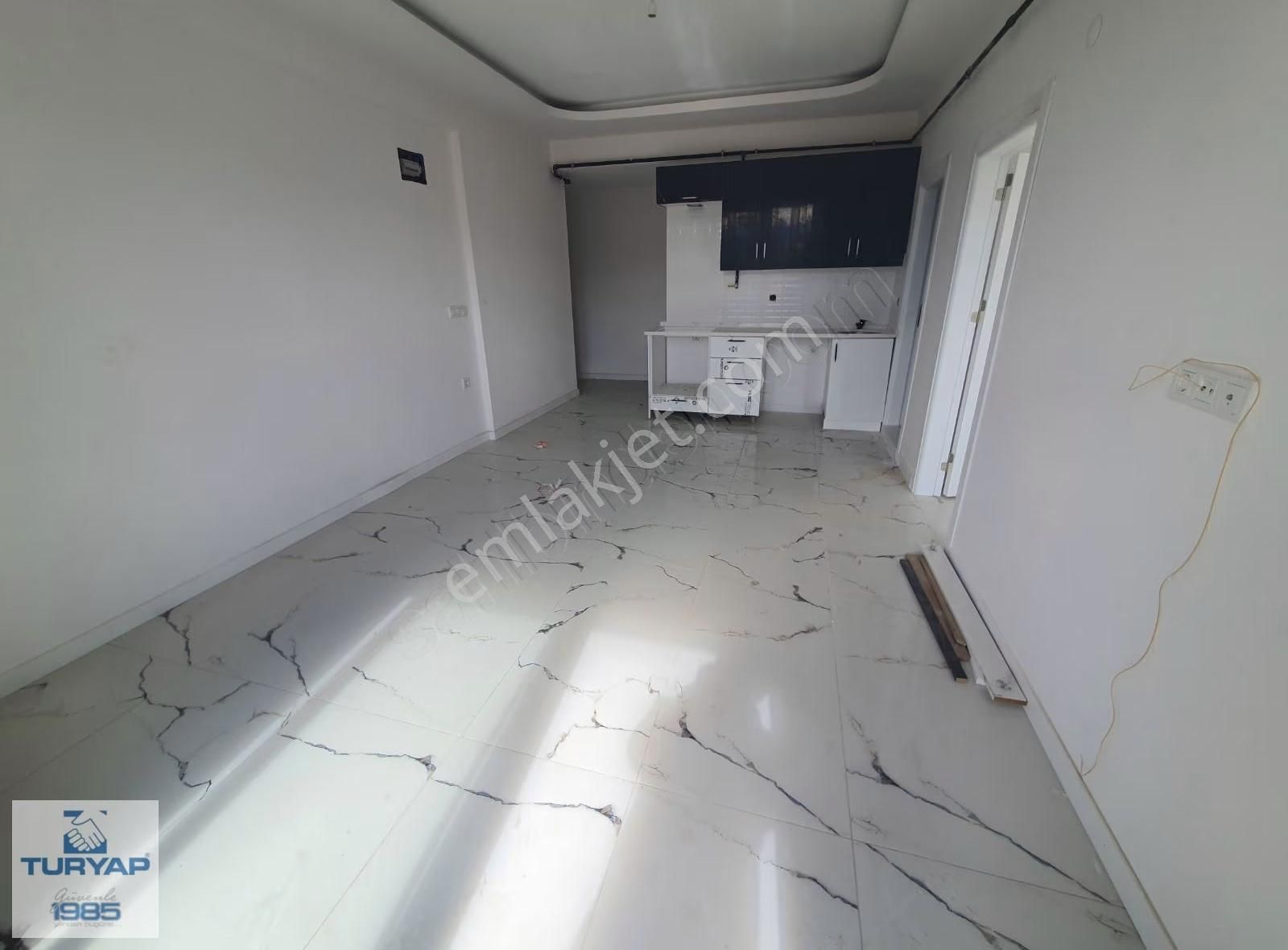 Yalova Merkezde Satılık 1+1 Daire - Görsel 12