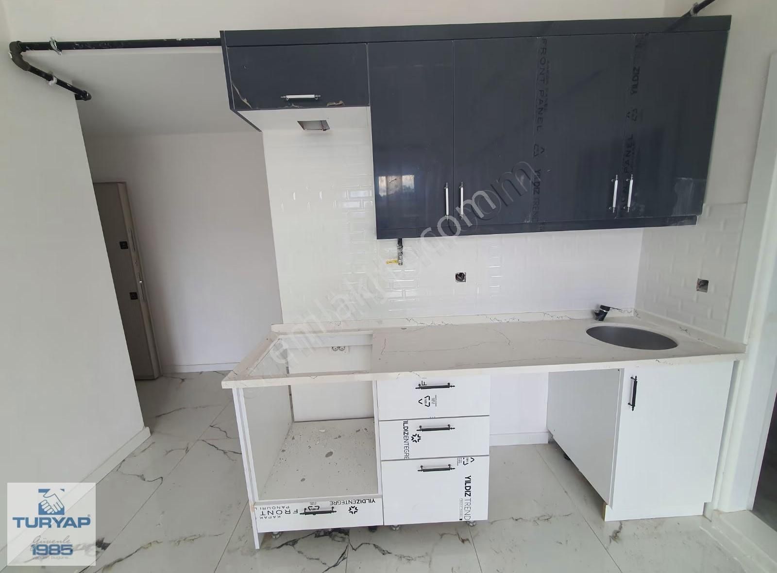 Yalova Merkezde Satılık 1+1 Daire