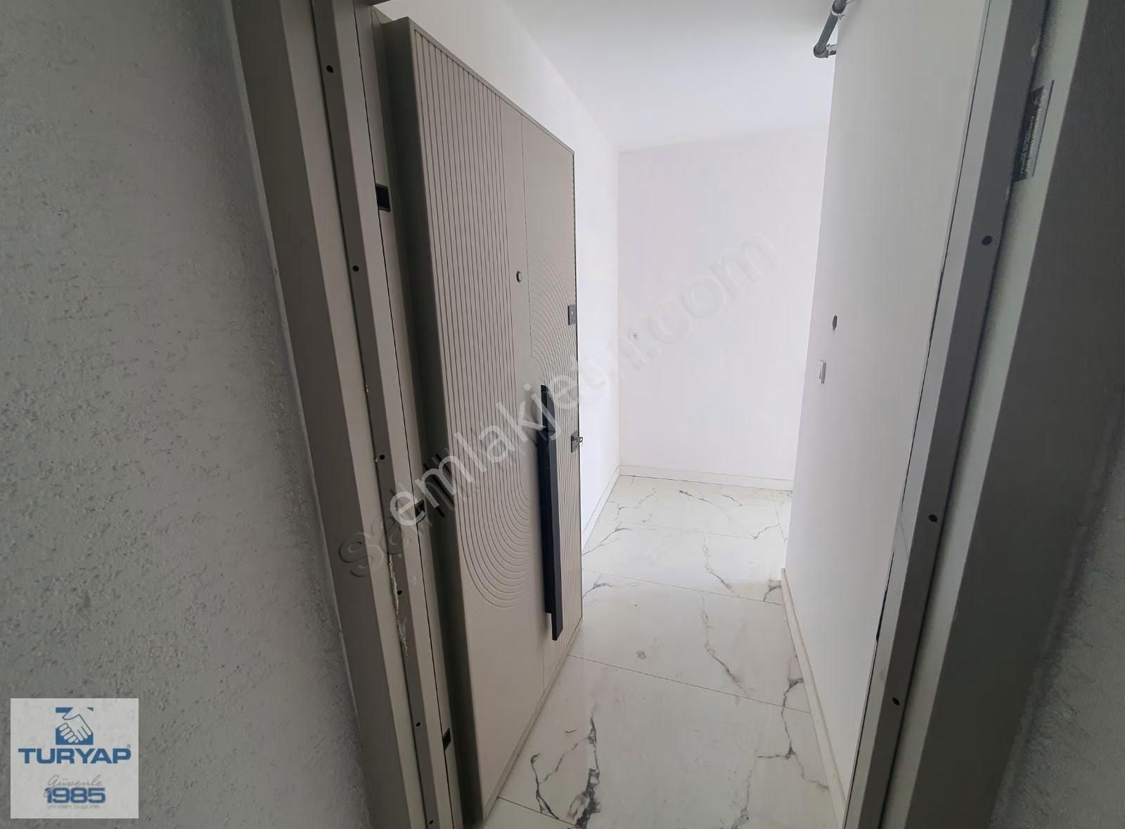 Yalova Merkezde Satılık 1+1 Daire - Görsel 9