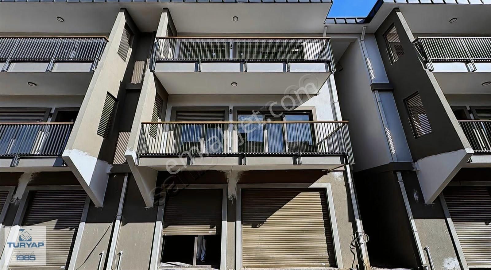 Yalova Merkez Kadıköy Sakura Park Sitesinde 4+1 Satılık Villa - Görsel 9