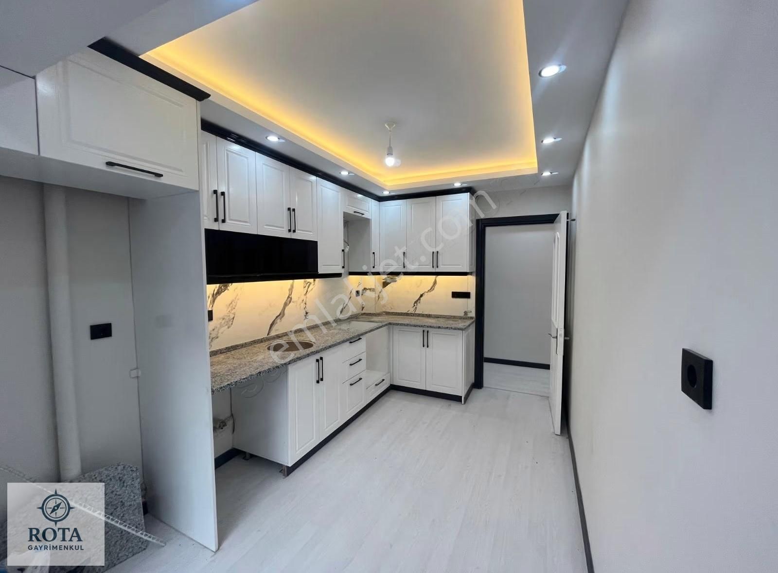 Rota Emlaktan Buca Göksu Mah Cadde Üstü Plan Projeli 2+1 Daire - Görsel 6