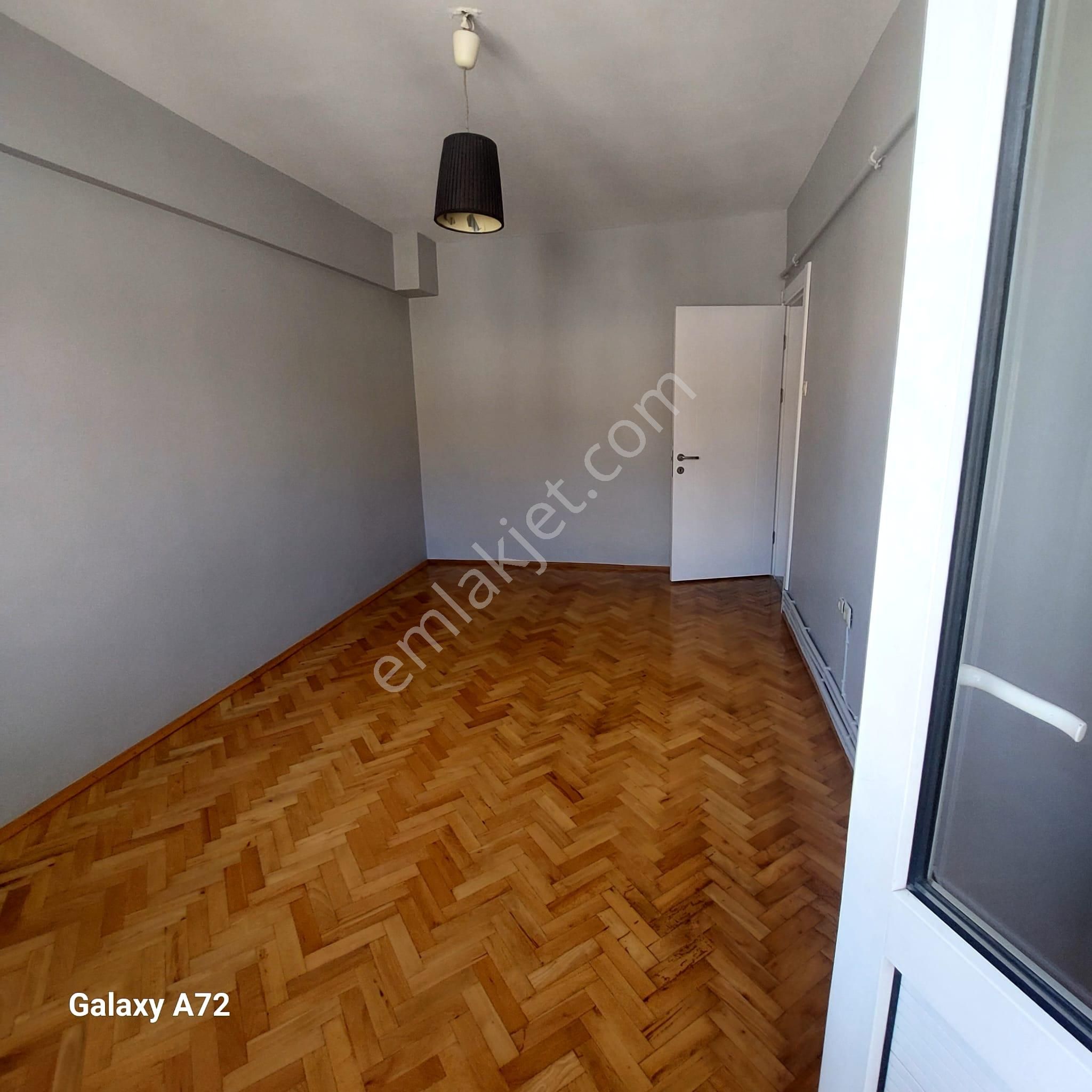 Sahibinden Beşiktaş Hattat Tahsin Sokak’ta 2+1 Satılık Boş Daire - Görsel 11