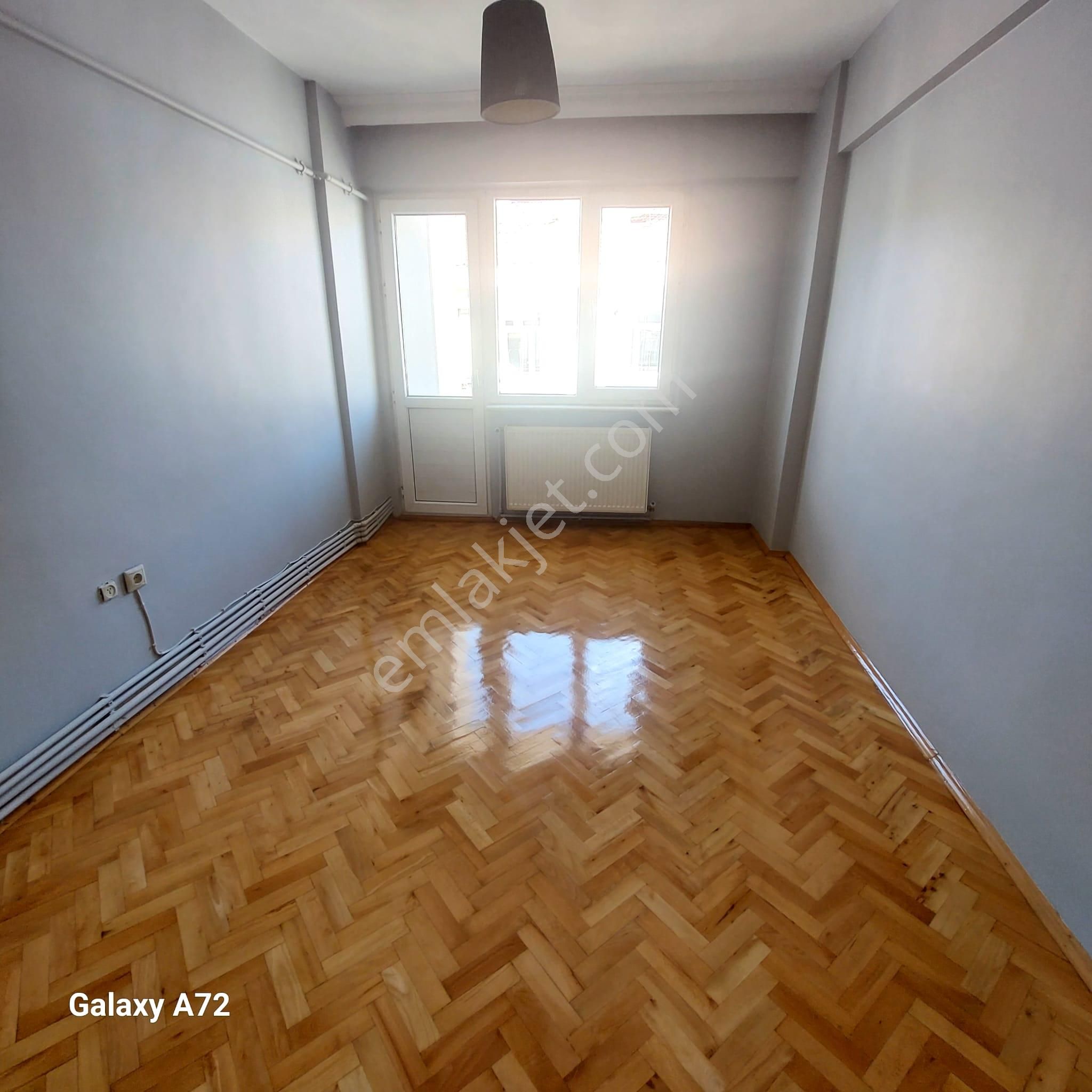 Sahibinden Beşiktaş Hattat Tahsin Sokak’ta 2+1 Satılık Boş Daire - Görsel 7