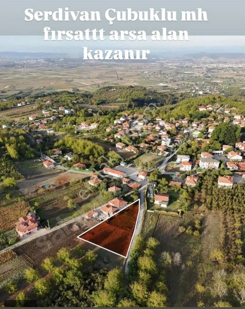 Serdivan Çubuklu Mah. 1172 M2 %40 İmarlı Resmi Yola Cepheli Satılık Arsa. Doğalgaz Alt Yapısı Mevcut