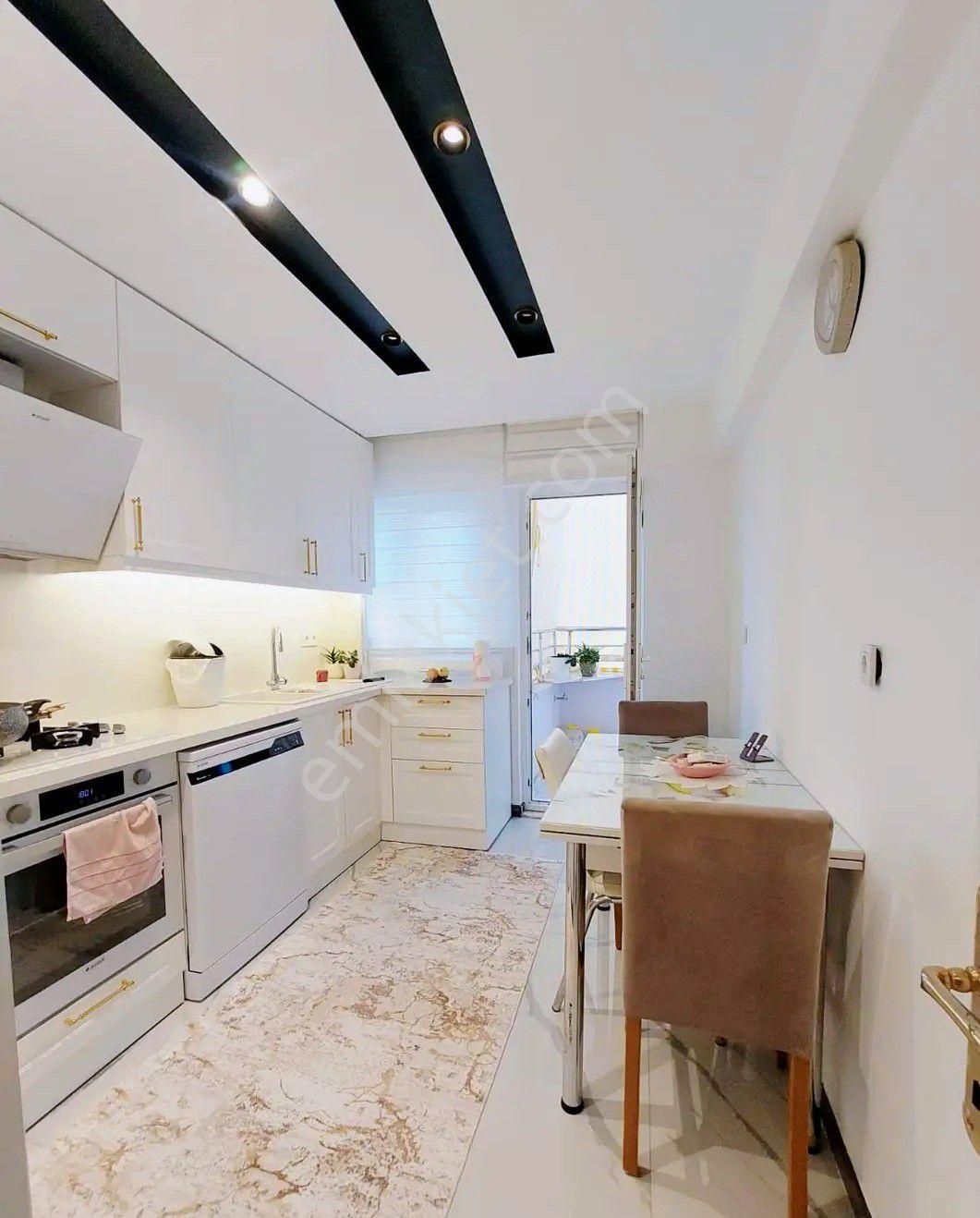 Didim Çarşı Merkezinde Satılık 2+1 Ayrı Mutfak Daire Satıyoruz - Görsel 15