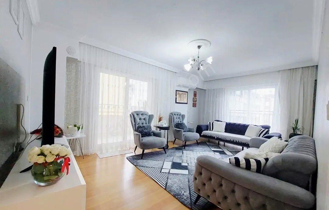 Didim Çarşı Merkezinde Satılık 2+1 Ayrı Mutfak Daire Satıyoruz - Görsel 3