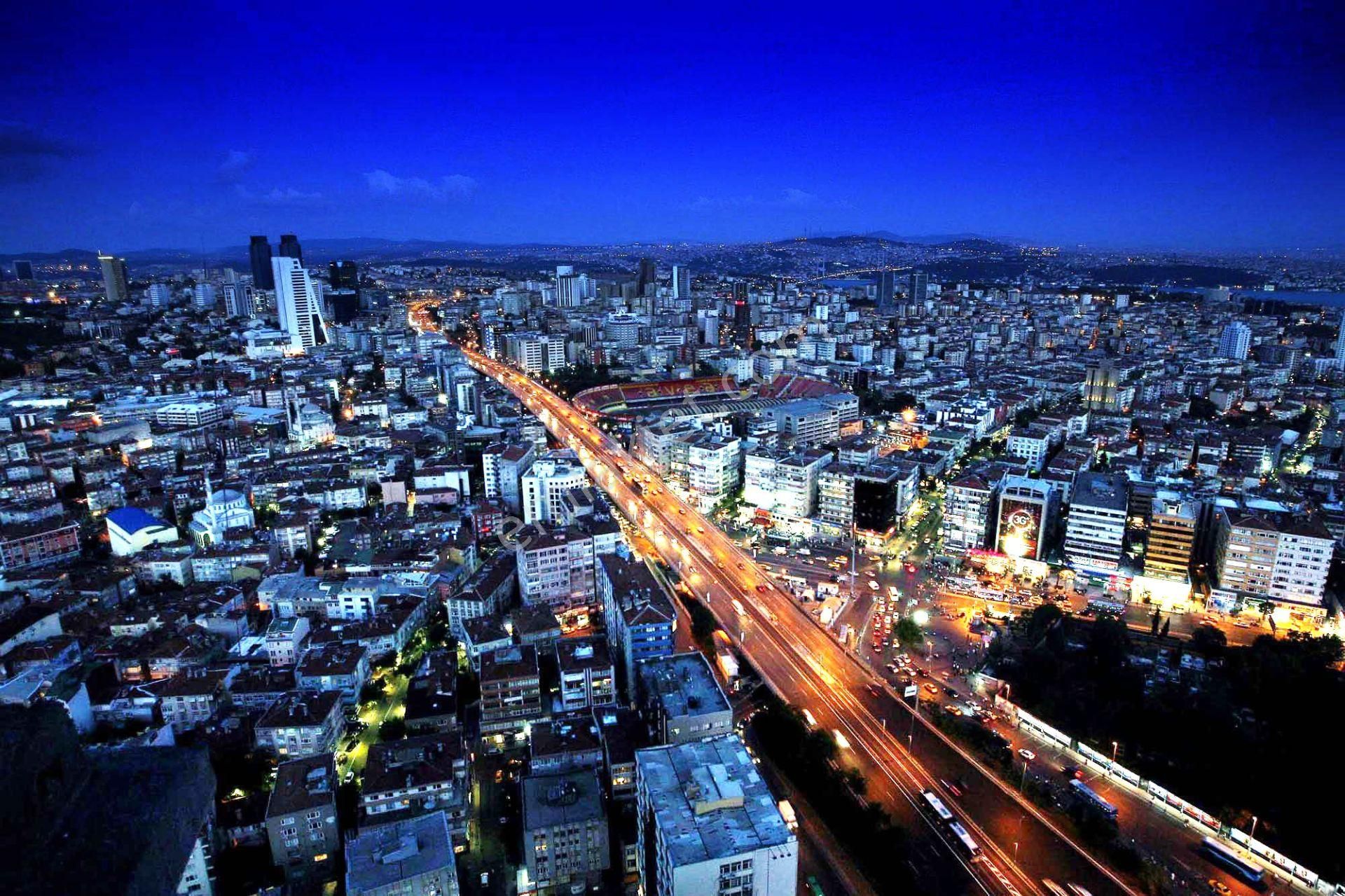 Spacious 2+1 Apartment For Rent İn Trump Tower Prime Location - Görsel 5