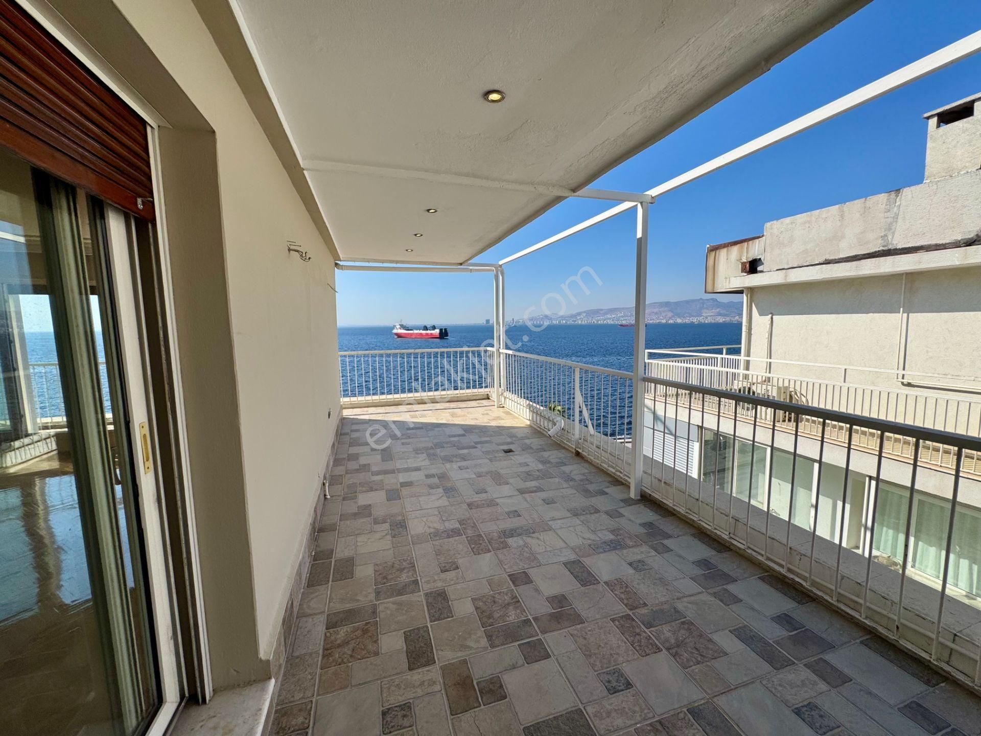 Muhteşem Konumda Otoparklı Satılık 5 + 1 Köşe Yalı Dairesi - Görsel 6