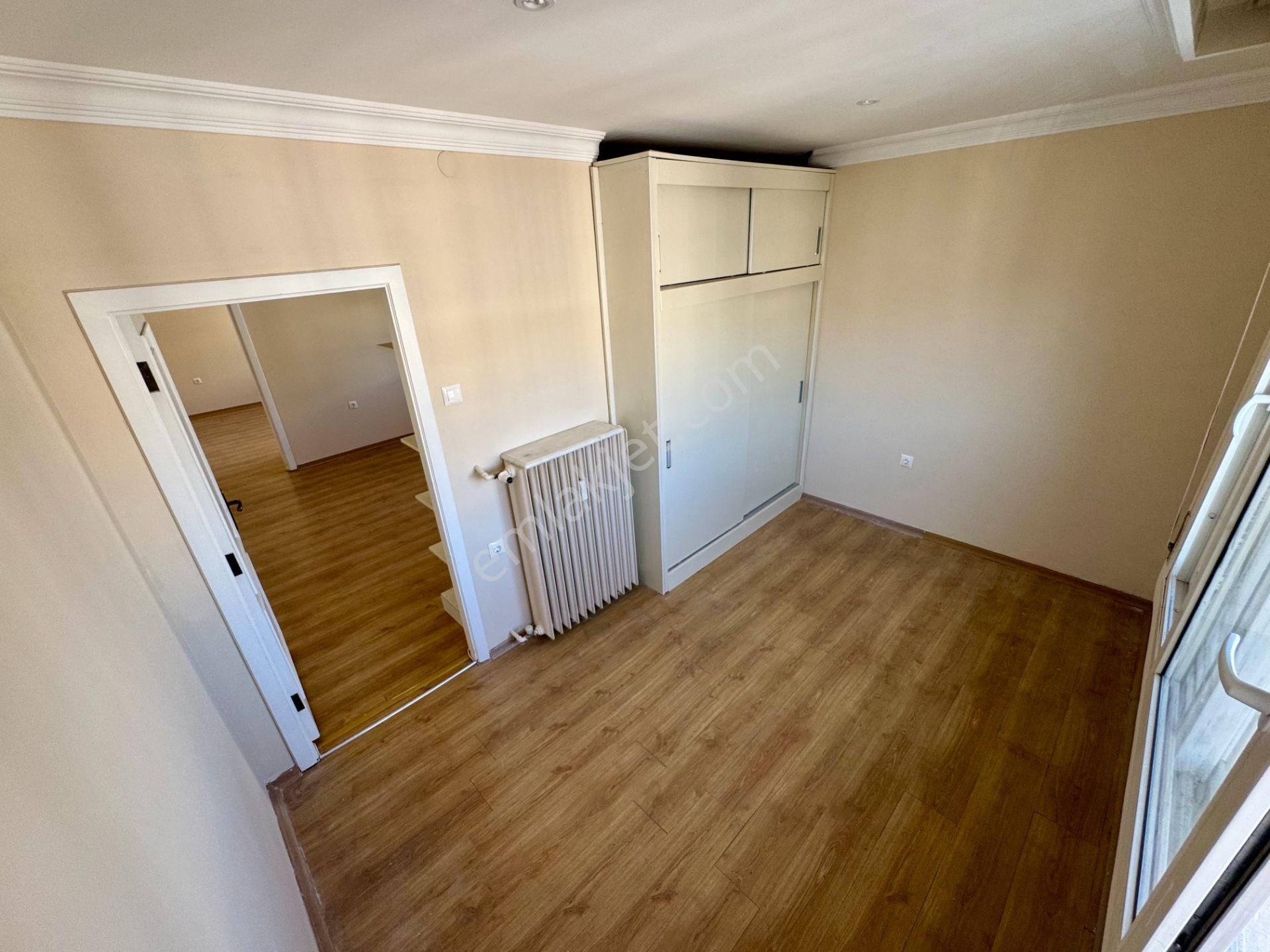 Muhteşem Konumda Otoparklı Satılık 5 + 1 Köşe Yalı Dairesi - Görsel 19