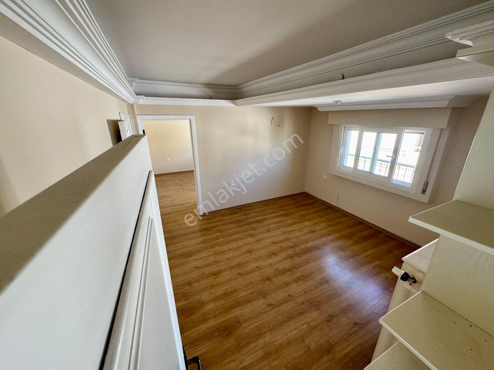 Muhteşem Konumda Otoparklı Satılık 5 + 1 Köşe Yalı Dairesi - Görsel 22