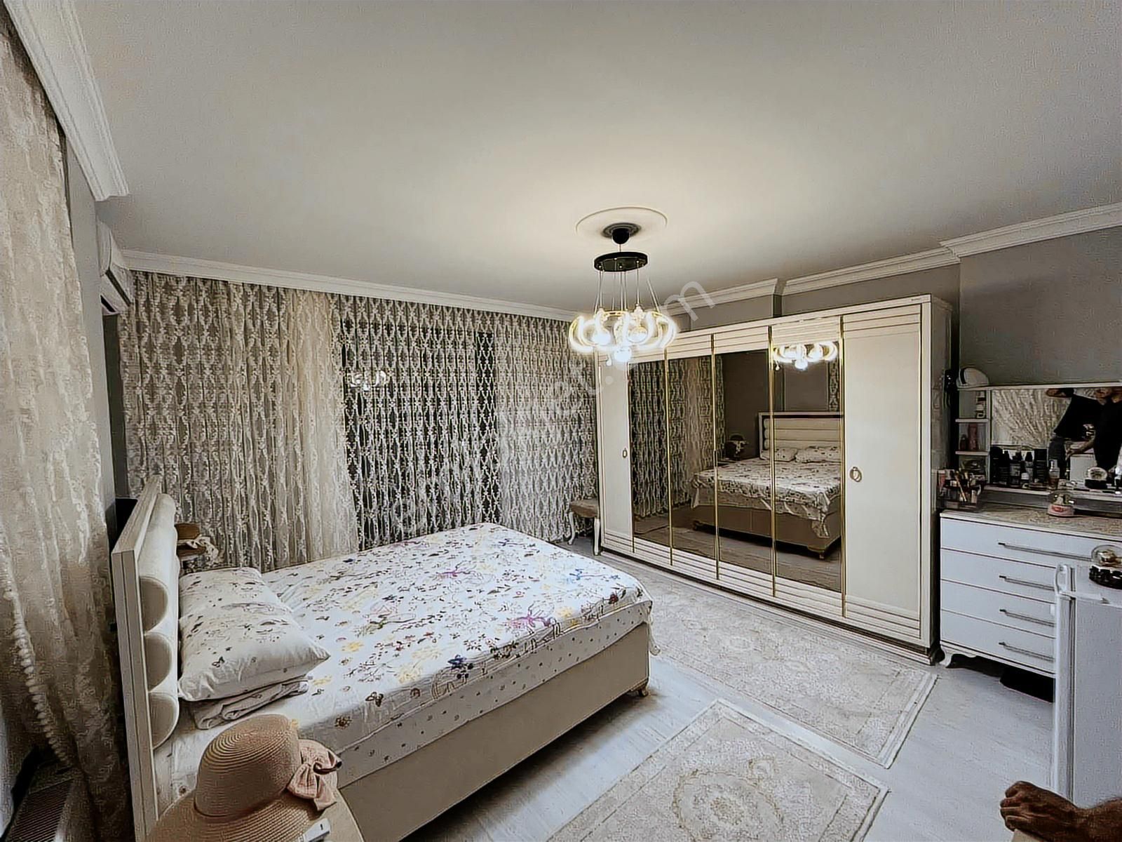 Büyük Emek Ve Masraf Edilmiş Mükemmel Villa - Görsel 16