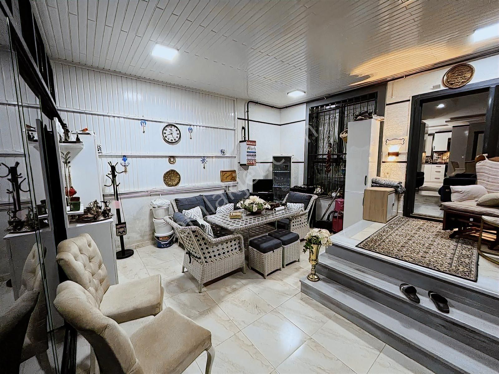 Büyük Emek Ve Masraf Edilmiş Mükemmel Villa - Görsel 24