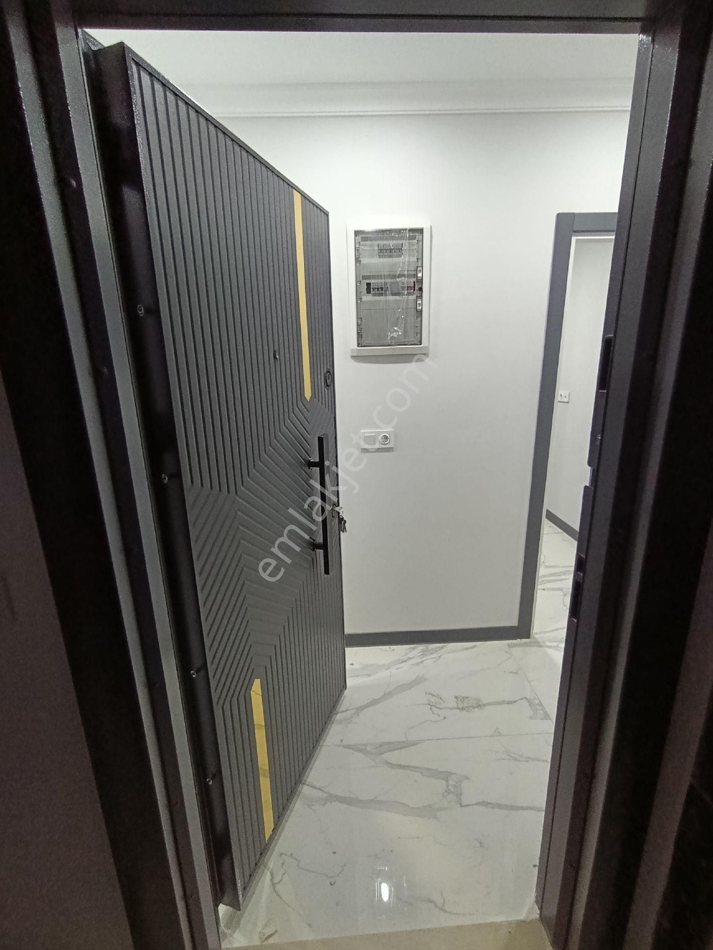 1. 69 Krediyle Arnavutköy Mustafakemalpaşa'da Satılık 4+2 Çatı Kat Dubleks Daire