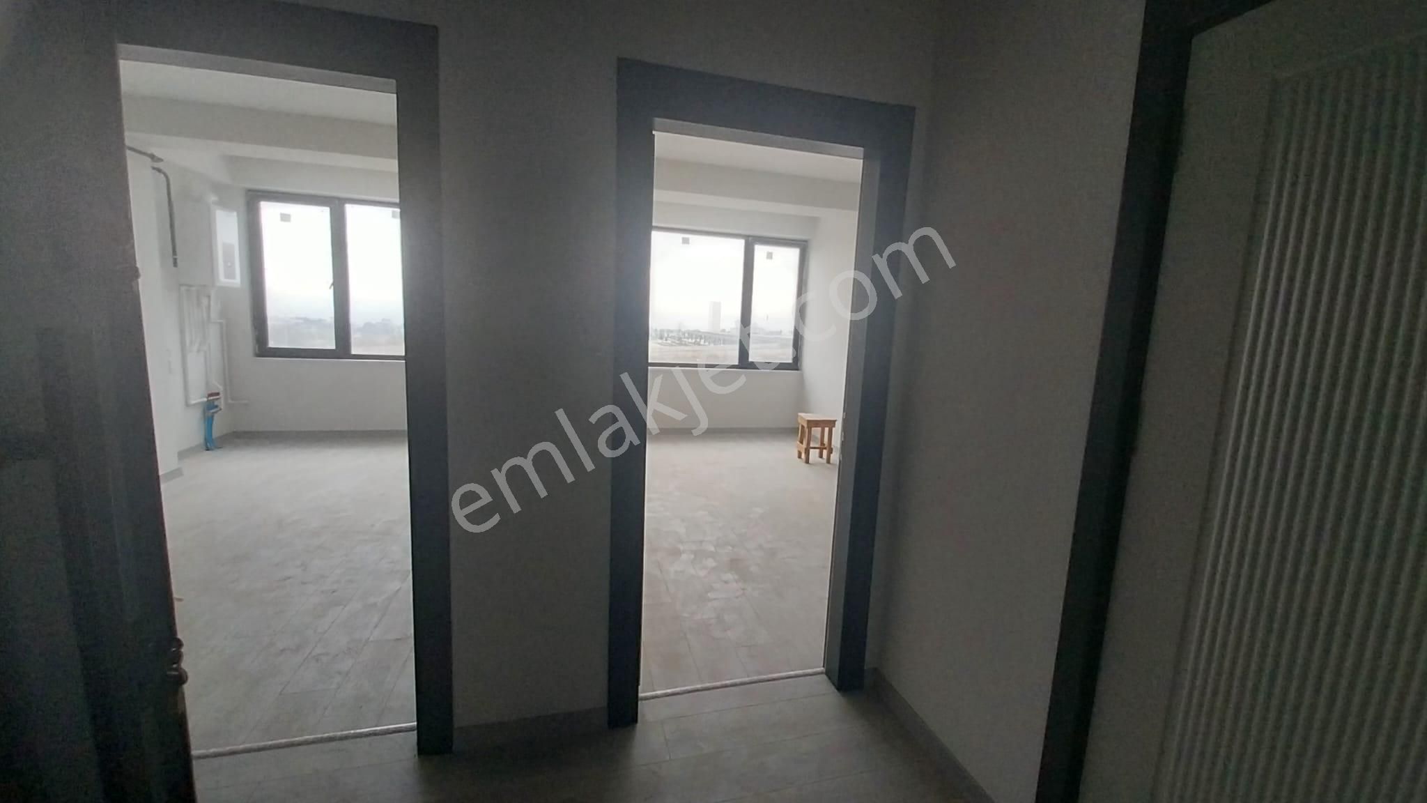 Ekşioğlu'ndan Tekirdağ Süleymanpaşa Atatürk Mah Belediye Yanı Kiralık 2+0 Daire - Görsel 8