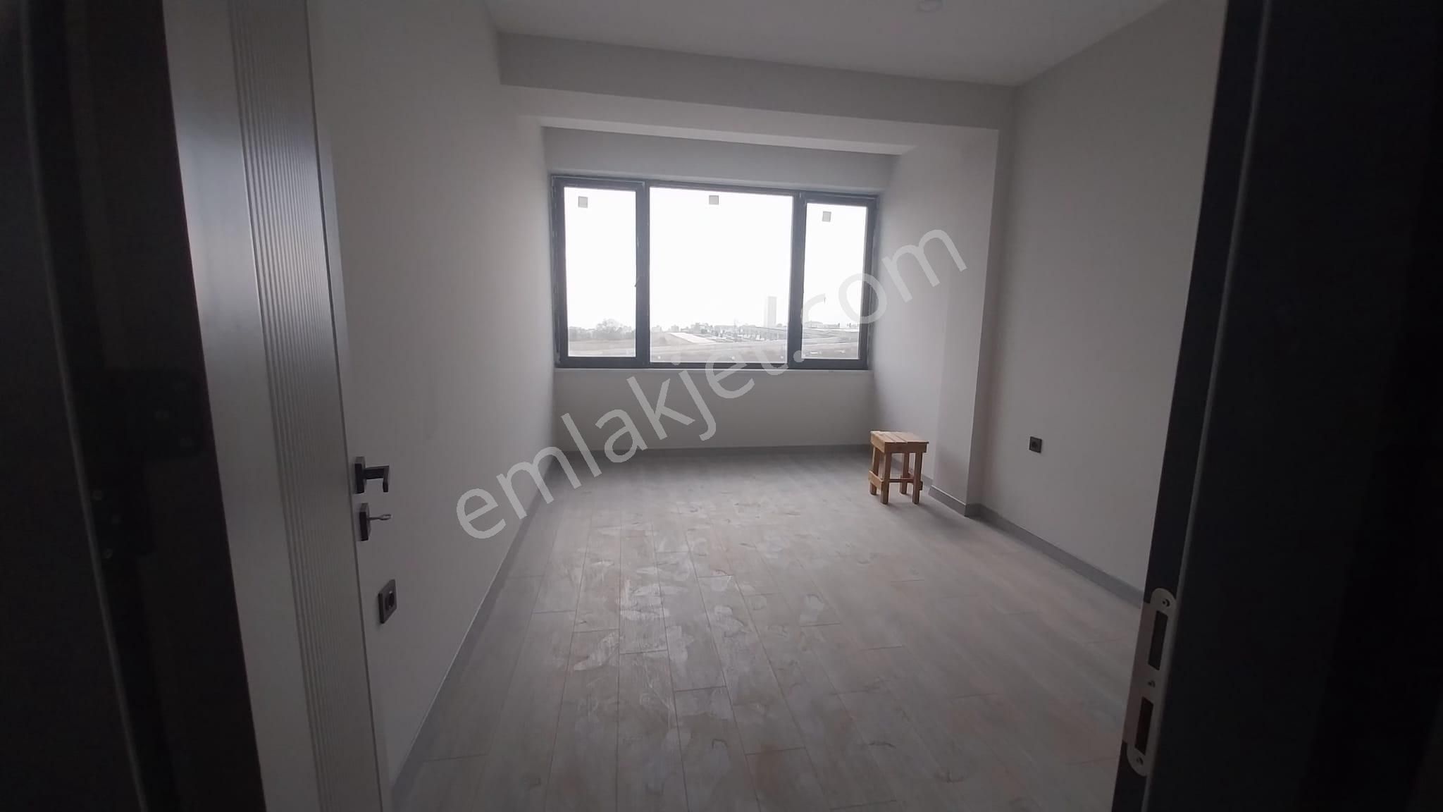 Ekşioğlu'ndan Tekirdağ Süleymanpaşa Atatürk Mah Belediye Yanı Kiralık 2+0 Daire - Görsel 5