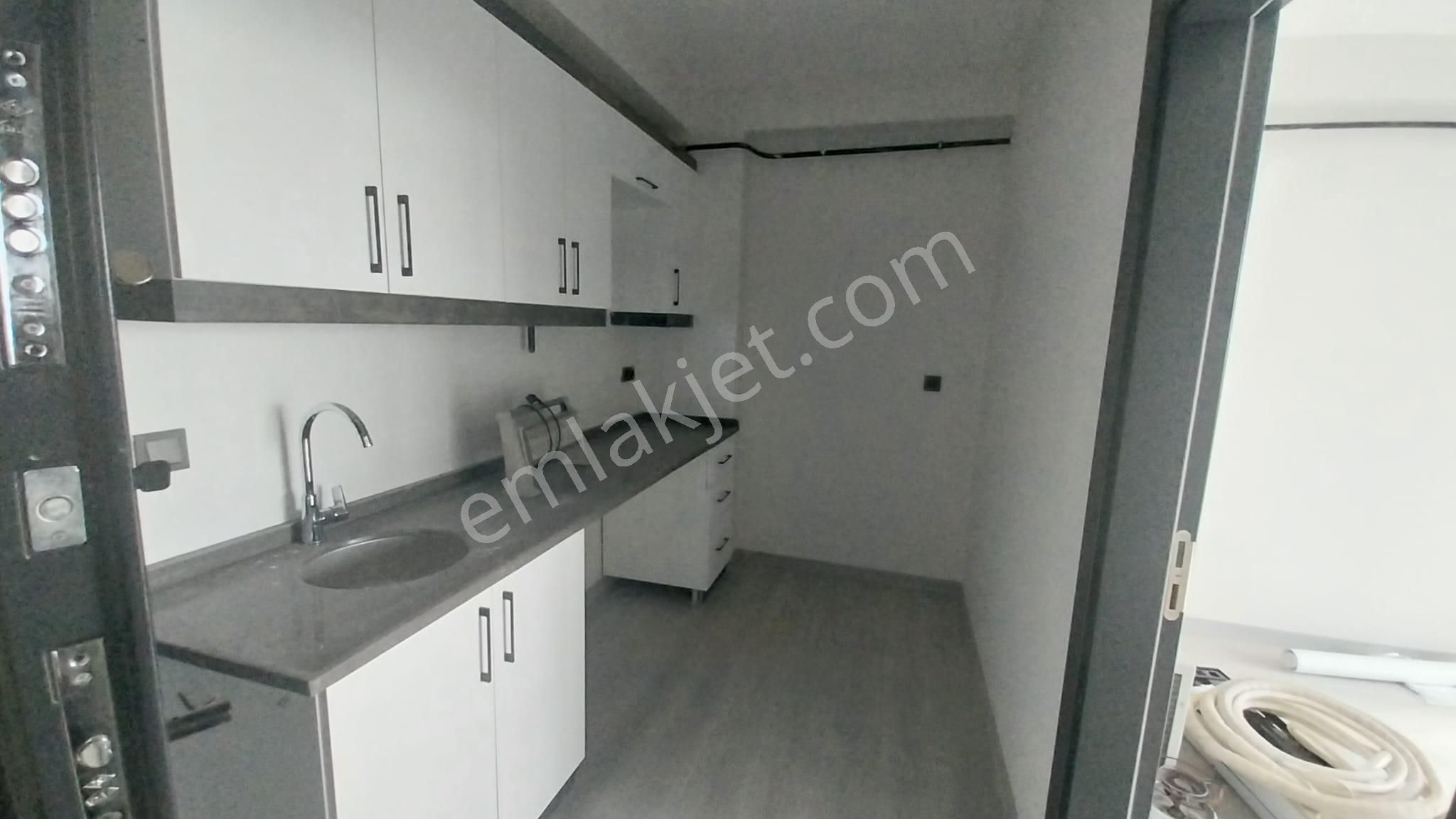 Ekşioğlu'ndan Tekirdağ Süleymanpaşa Atatürk Mah Belediye Yanı Kiralık 2+0 Daire - Görsel 13