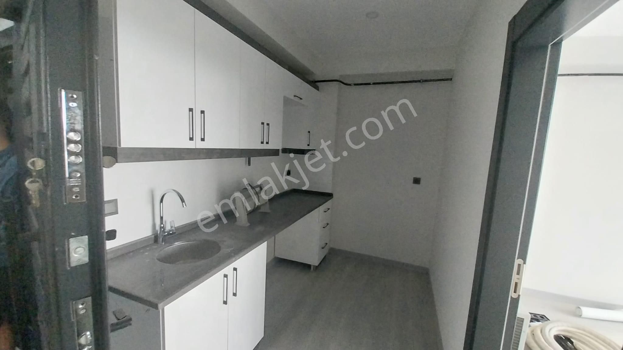 Ekşioğlu'ndan Tekirdağ Süleymanpaşa Atatürk Mah Belediye Yanı Kiralık 2+0 Daire - Görsel 15