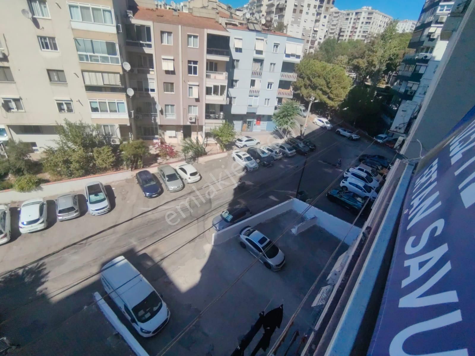 İnönü Caddesi Göztepe Metro Durağında Otoparklı Satılık 2 + 1 Daire - Görsel 16
