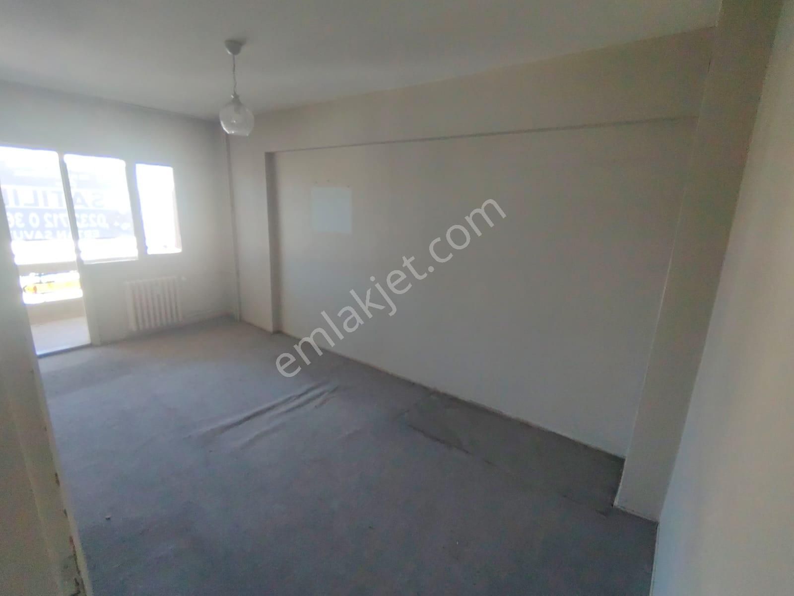 İnönü Caddesi Göztepe Metro Durağında Otoparklı Satılık 2 + 1 Daire - Görsel 13