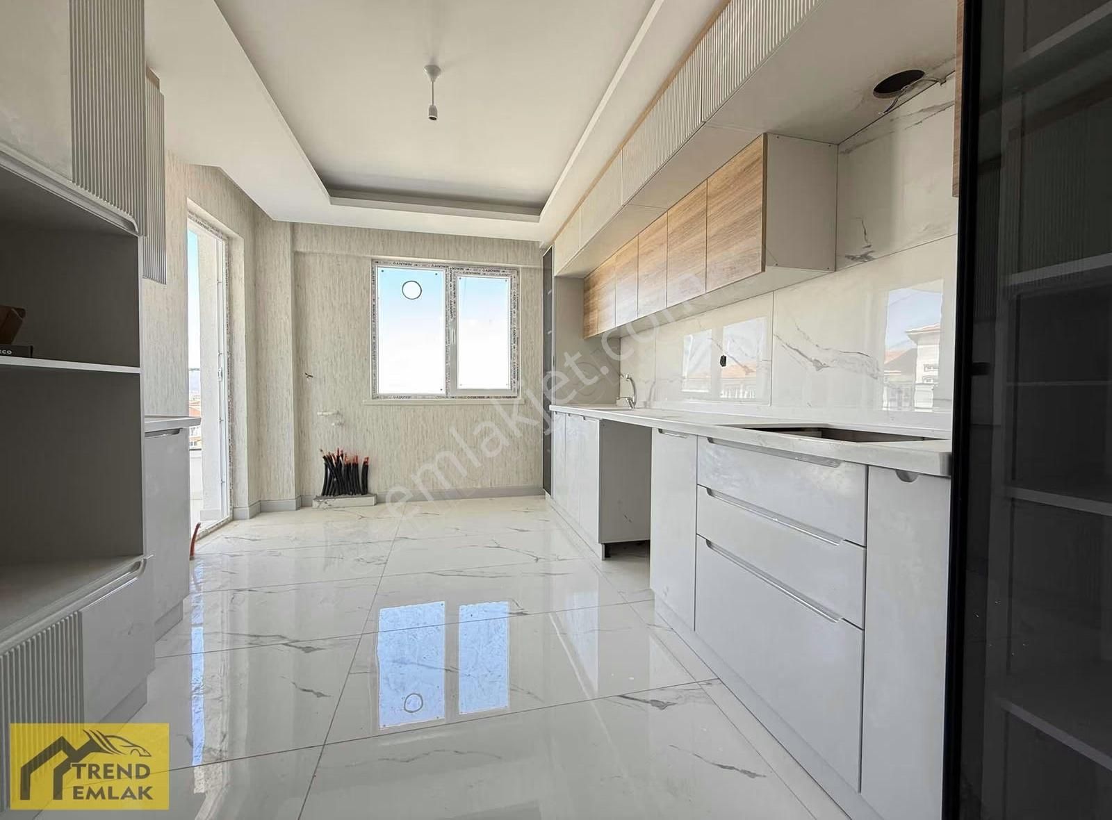 Trend'den Cadde Üzeri 3.kat Ön Cephe Full Lüx Yapı Teras Balkon*