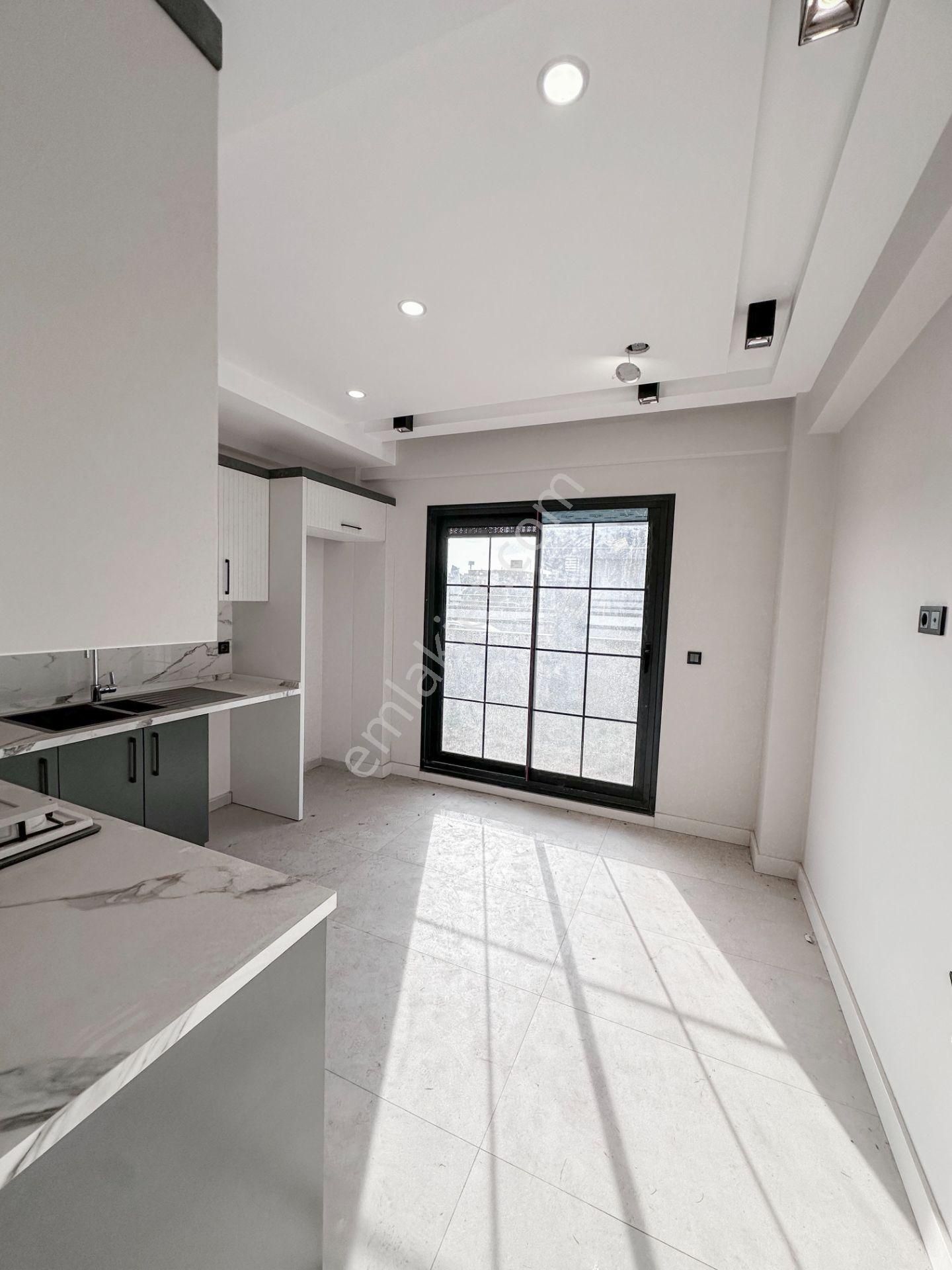 Mert Uçar'dan Satılık Menderes'te Sıfır 4+1 Bahçeli Villa - Görsel 7