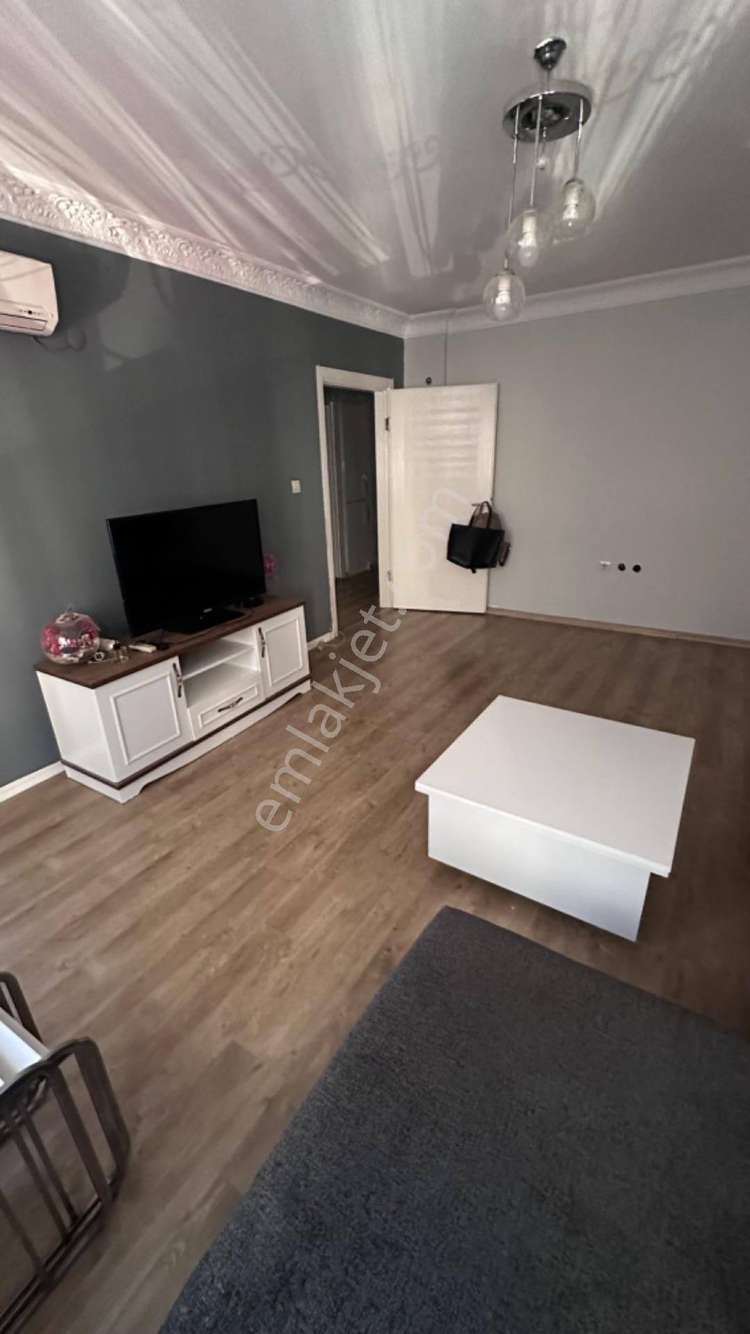 Lüks Eşyalı 2+1 Üçyol Metroya 2 Dk Mesafe Doğalgazlı - Görsel 6