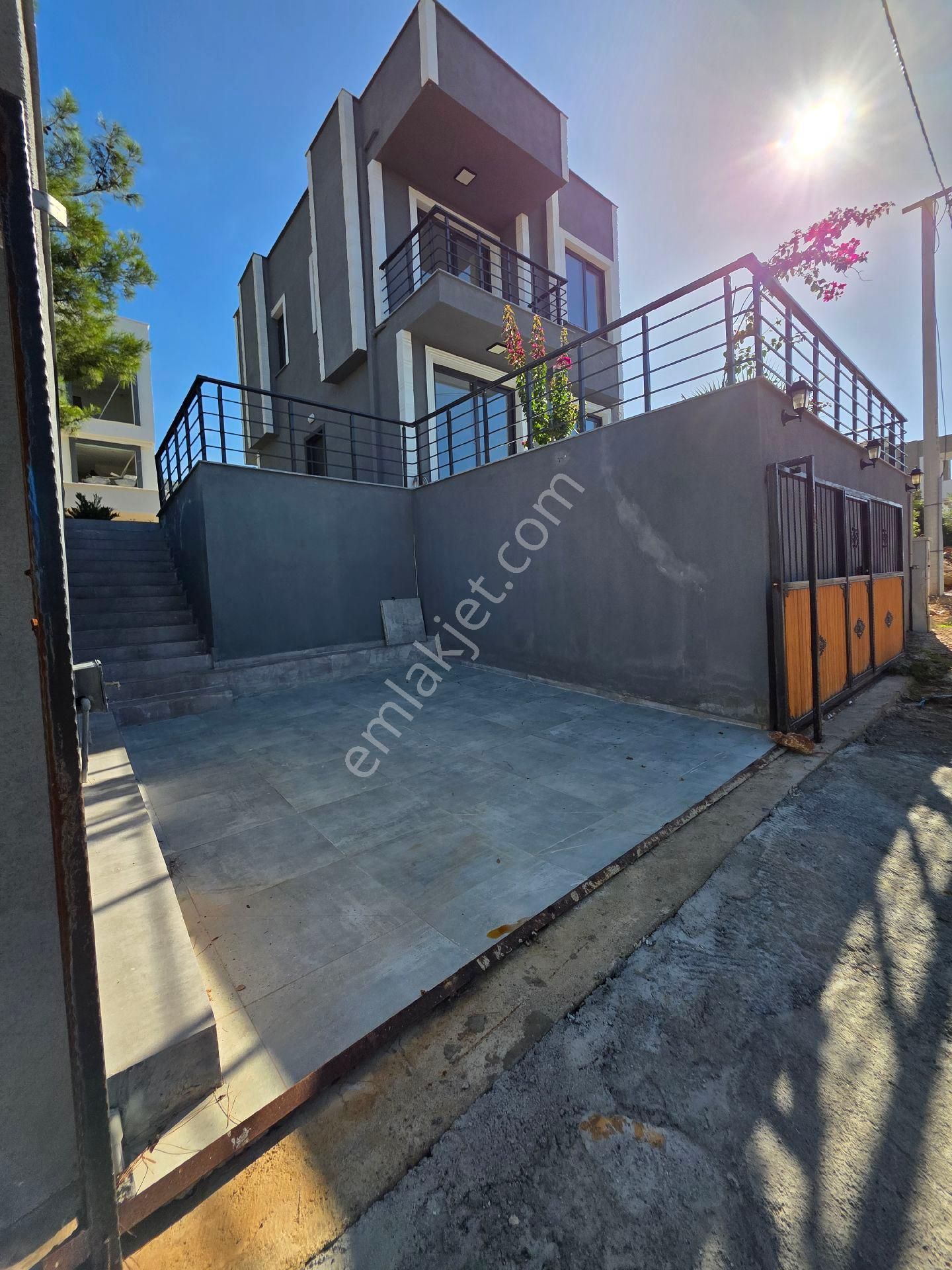 💥🏡 Aydın Didim Akbük’te Satılık Panoramik Deniz Manzaralı Tripleks Villa 🏡 - Görsel 3