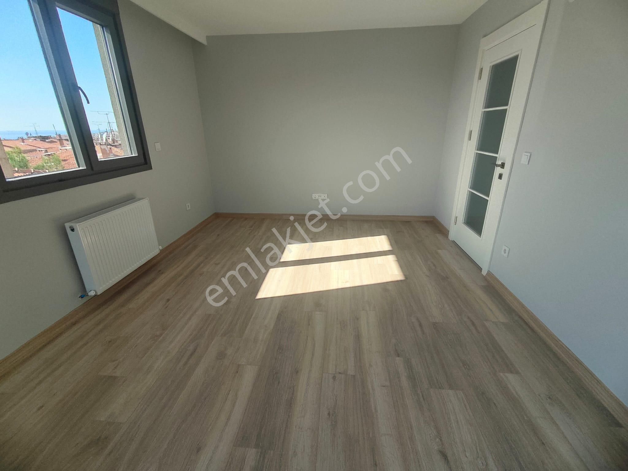 Emlak Dünyasından Küçükyalı Da Deniz Manzaralı Dubleks - Görsel 9