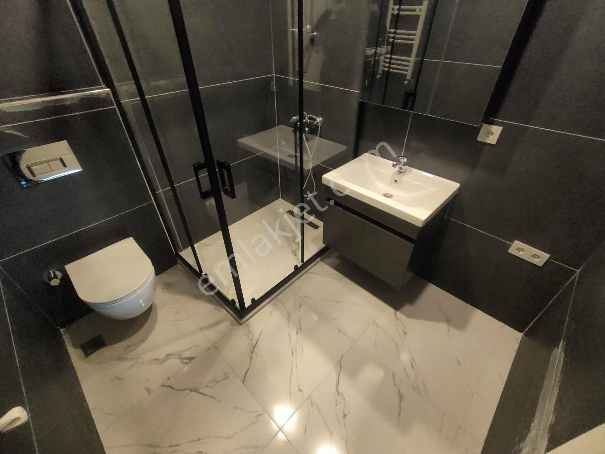 Emlak Dünyasından Küçükyalı Da Deniz Manzaralı Dubleks - Görsel 22