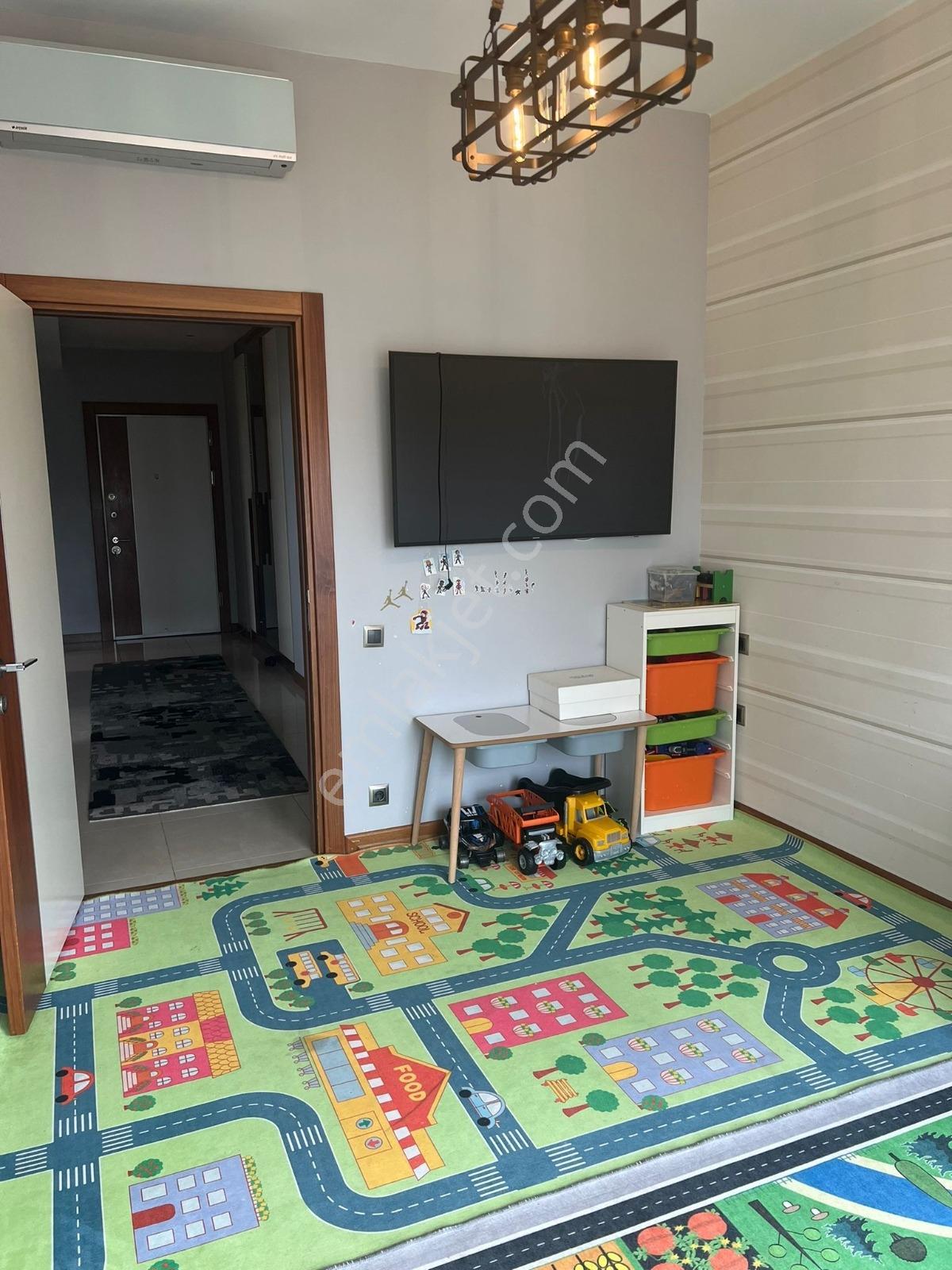 Çiğdem Emlaktan The İst Veliefendide Satılık 3,5+1 Daire 202m2 - Görsel 19