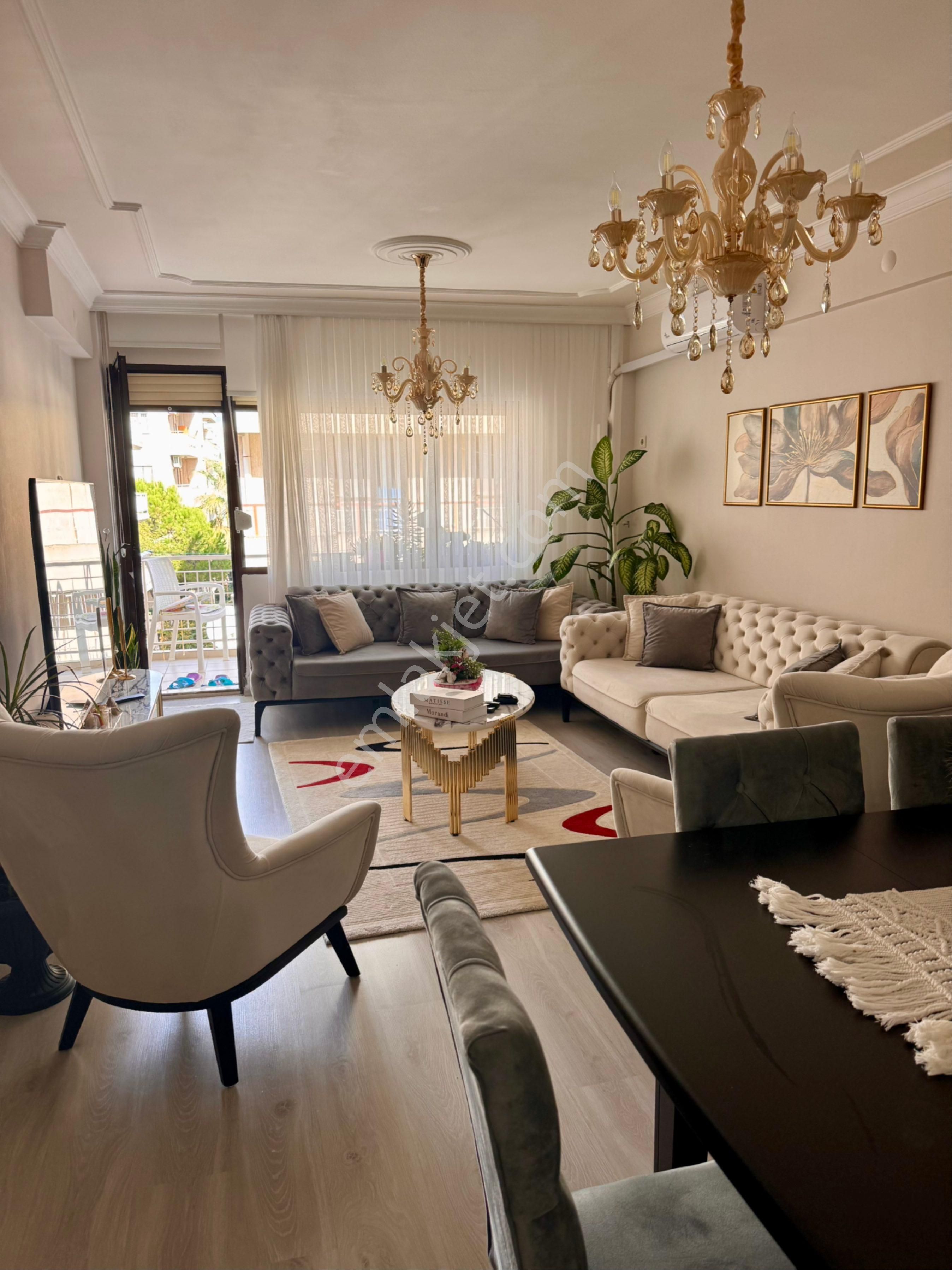 Bostanlı Gastronomi Sokağı’nda Satılık 3+1 Geniş Daire – İskeleye 5 Dakika! - Görsel 2