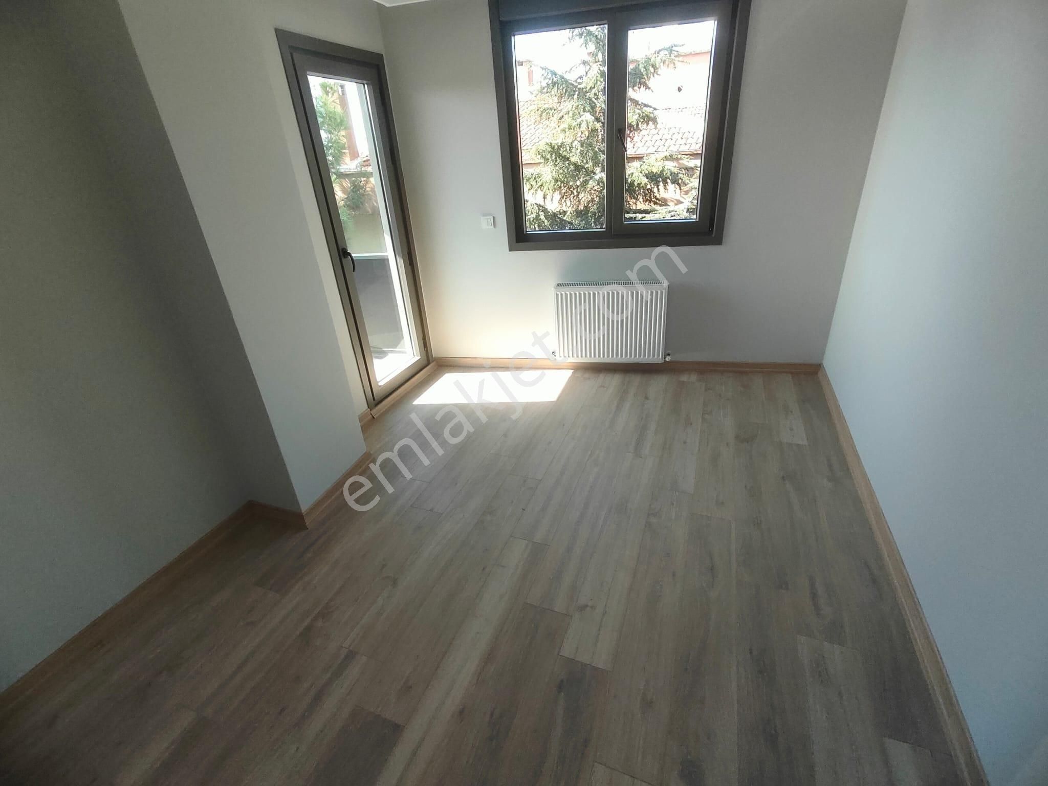 Emlak Dünyasından Küçükyalı Da Deniz Manzaralı Dubleks - Görsel 9