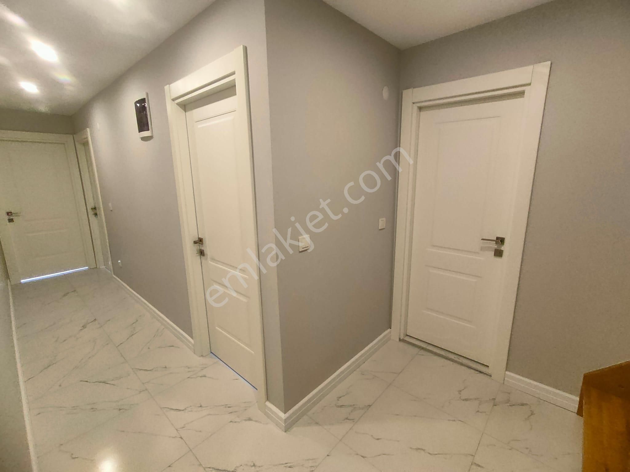 Emlak Dünyasından Küçükyalı Da Deniz Manzaralı Dubleks - Görsel 4