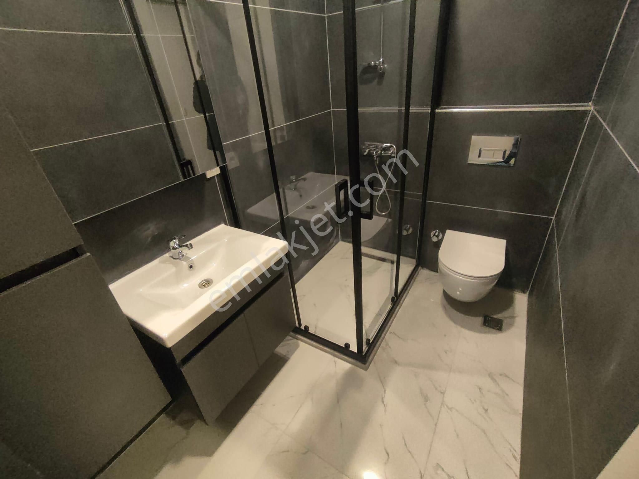 Emlak Dünyasından Küçükyalı Da Deniz Manzaralı Dubleks - Görsel 2