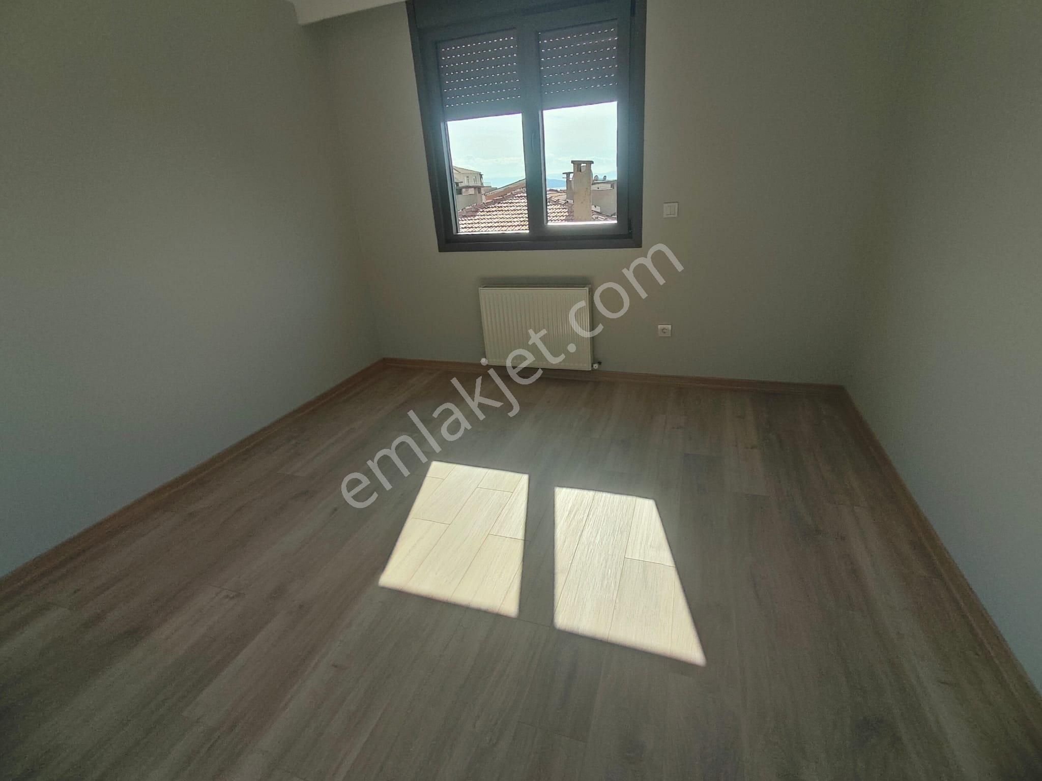 Emlak Dünyasından Küçükyalı Da Deniz Manzaralı Dubleks - Görsel 11