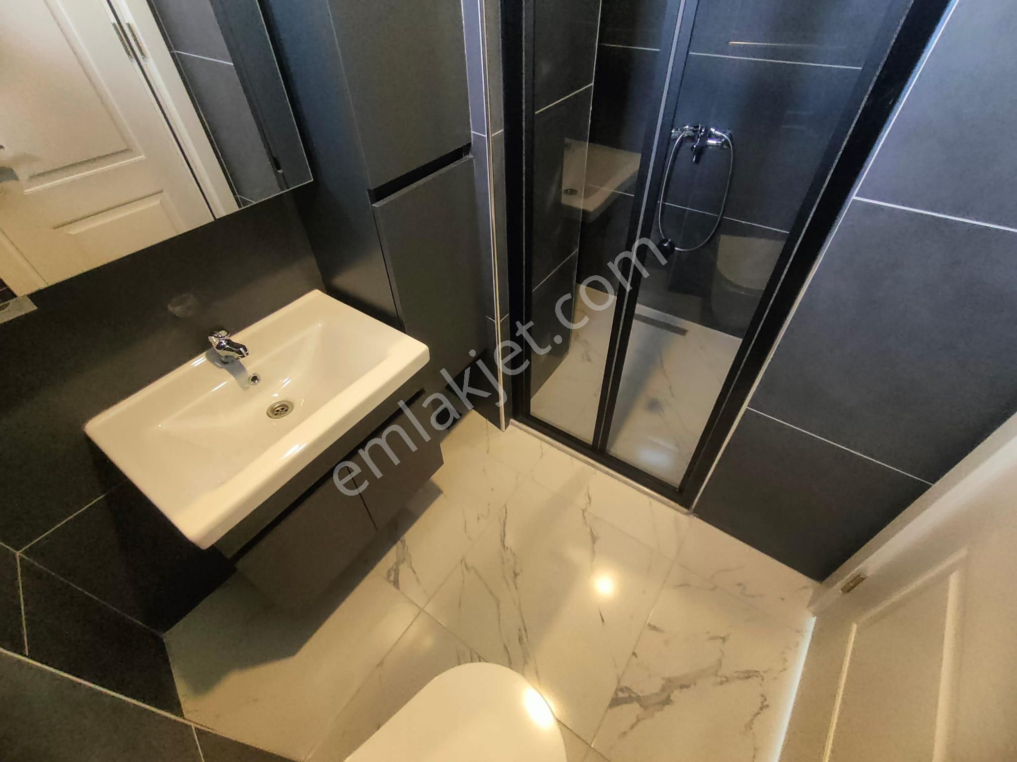 Emlak Dünyasından Küçükyalı Da Deniz Manzaralı Dubleks - Görsel 8